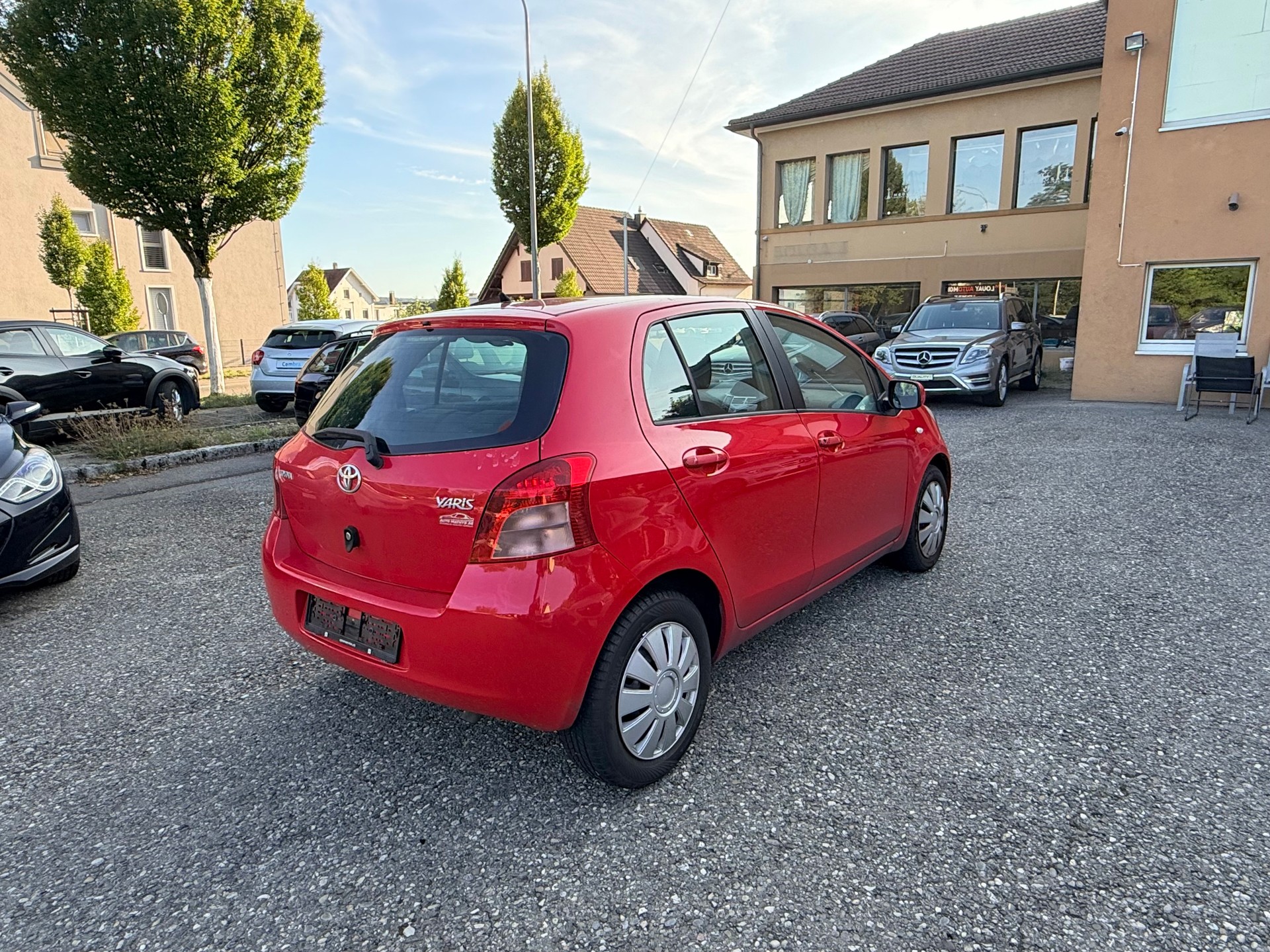 TOYOTA Yaris 1.3 Linea Sol-image-7