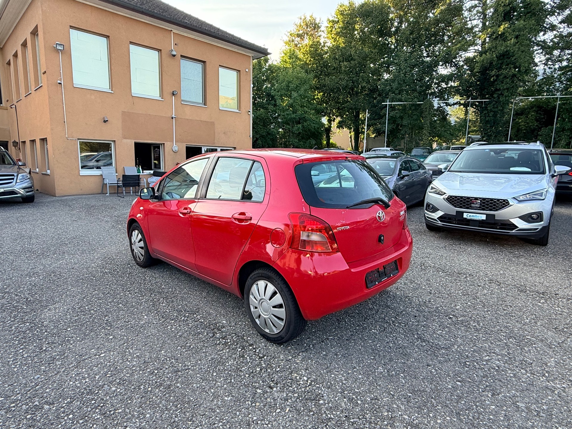 TOYOTA Yaris 1.3 Linea Sol-image-8