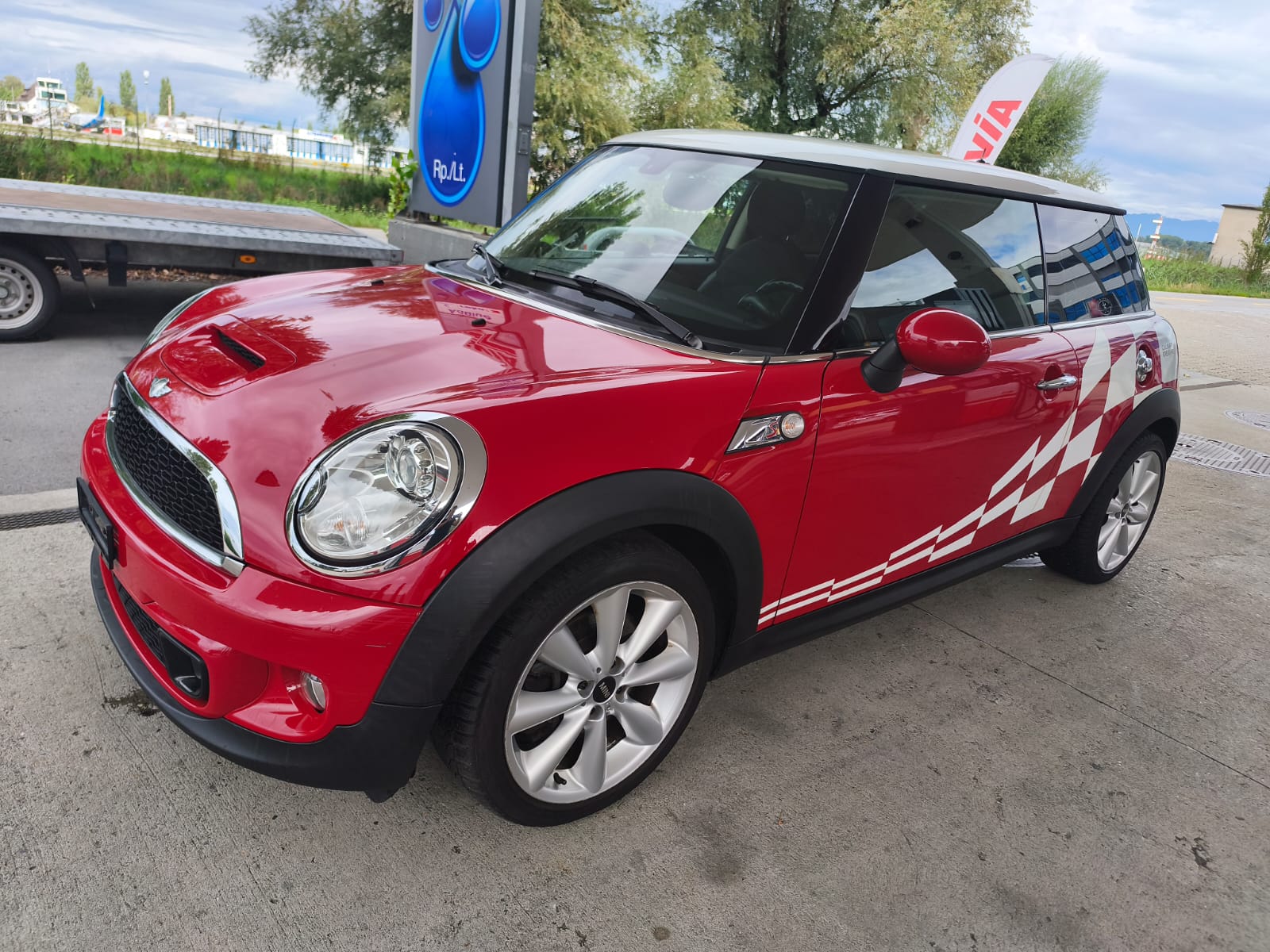 MINI Cooper S-image-2