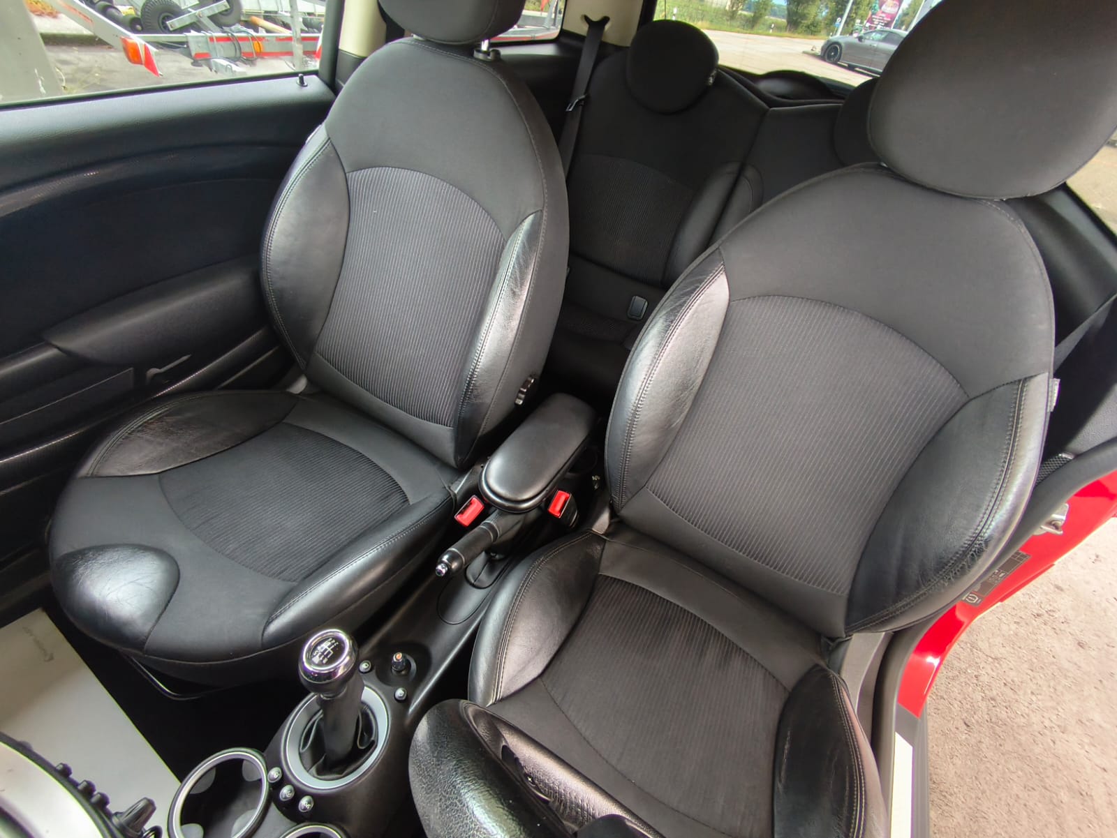 MINI Cooper S-image-14