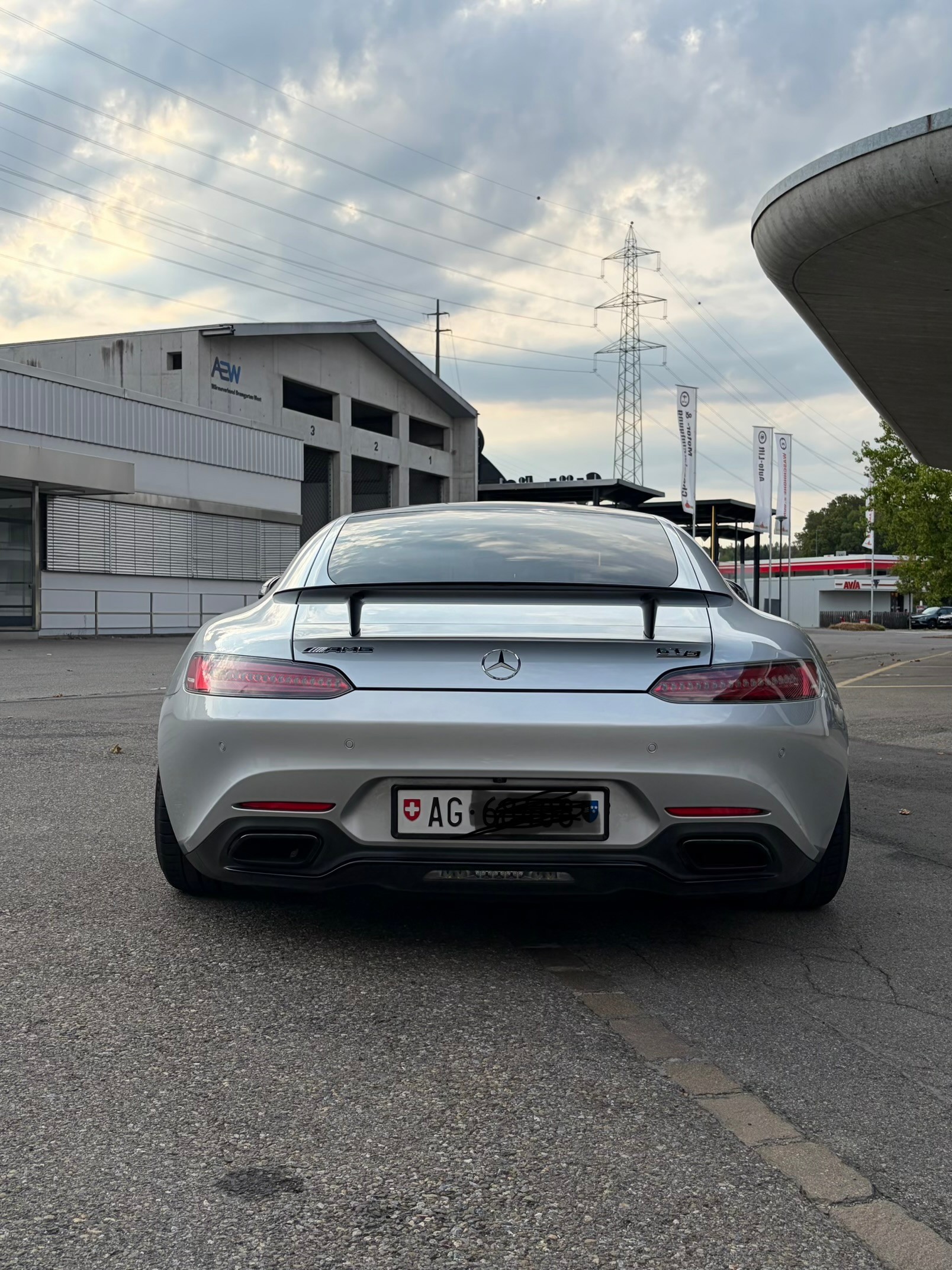 MERCEDES-BENZ AMG GT S-image-6