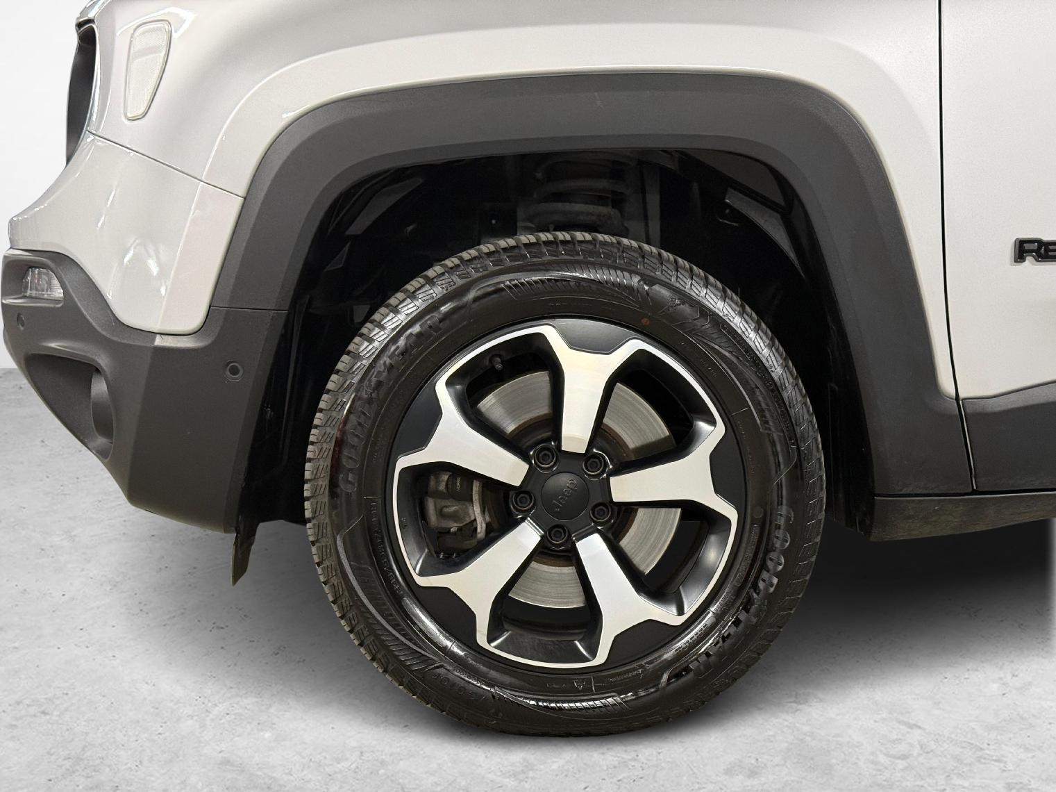JEEP Renegade 1.3 Trailhawk 4xe-image-9