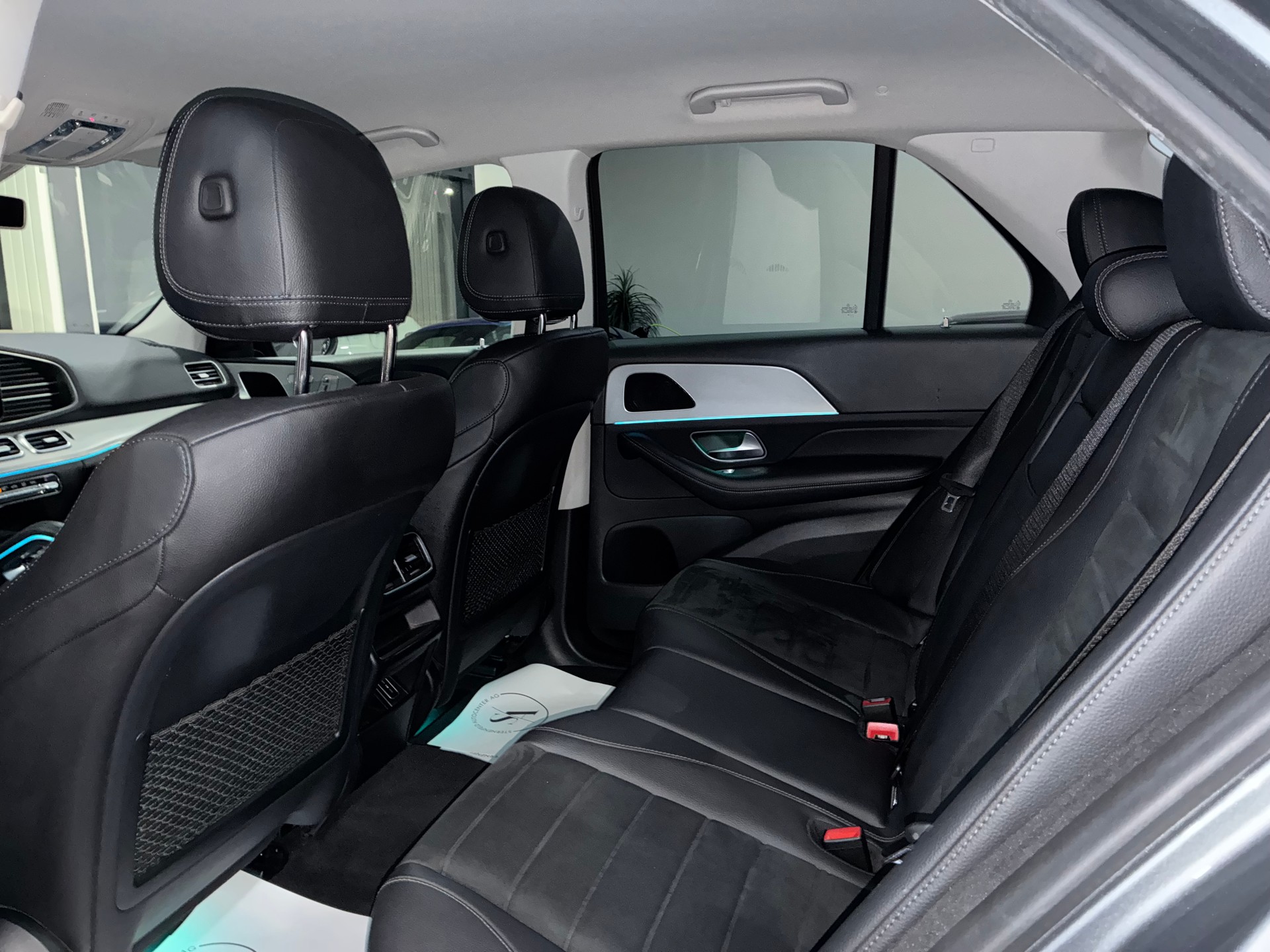 MERCEDES-BENZ GLE 300 d 4Matic AMG Line 9G-Tronic-image-11