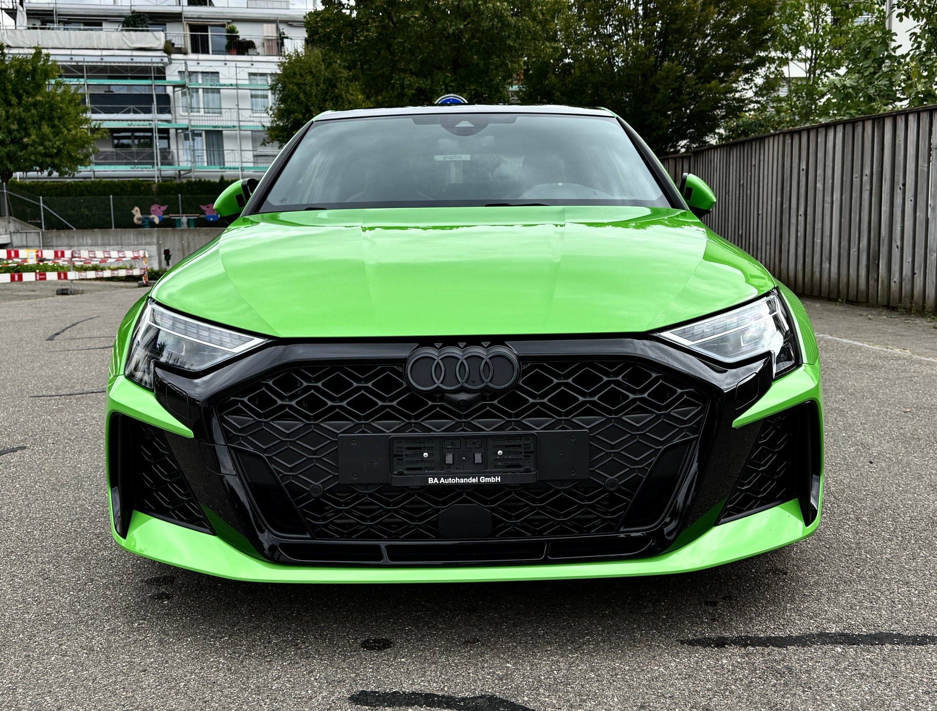 AUDI RS3 SPORTBACK 2.5 TSI QUATTRO S-TRONIC*EL. PANORAM-GLASSCHIEBEDACH*VOLLAUSSTATTUNG*-image-1