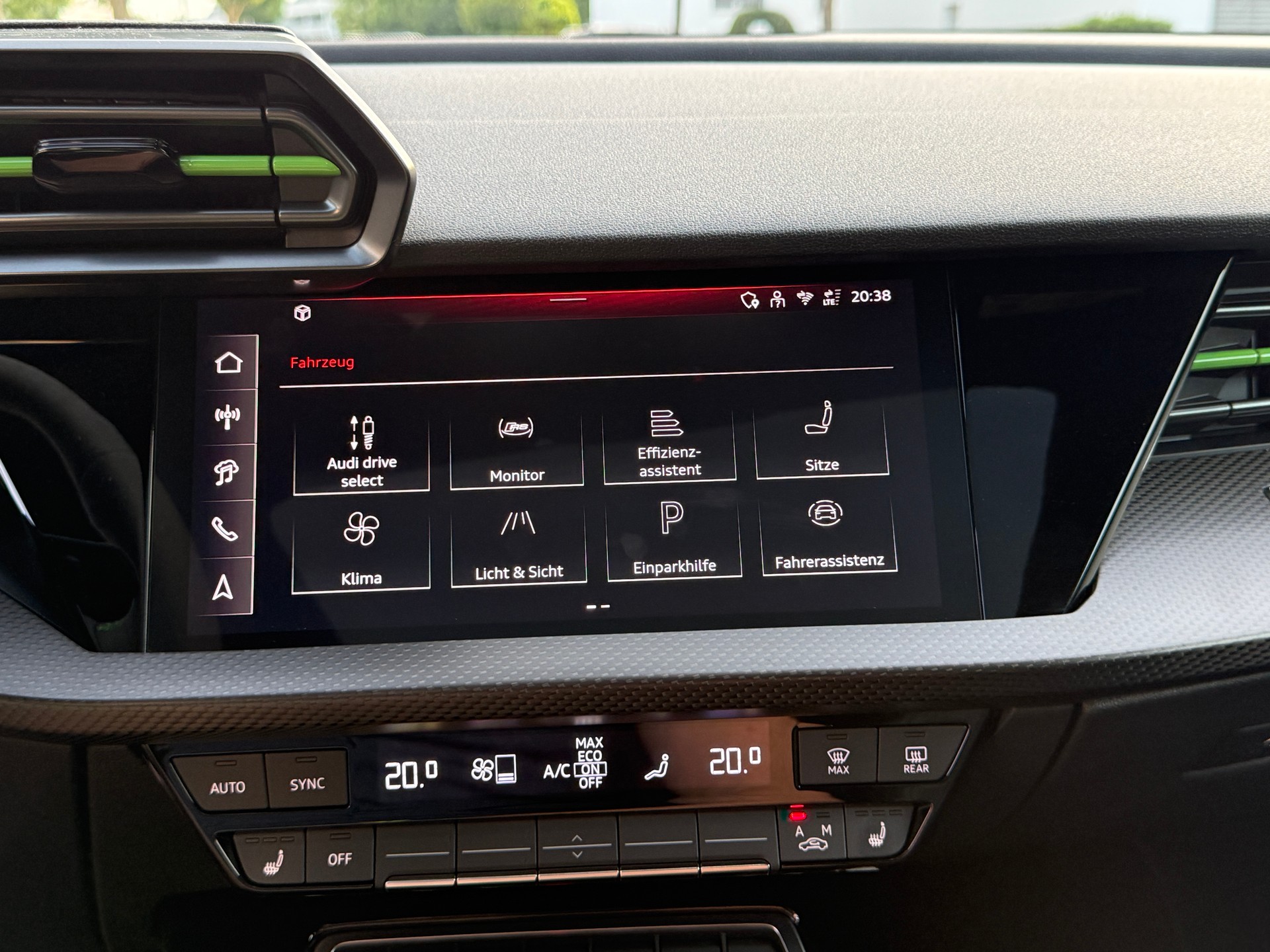 AUDI RS3 SPORTBACK 2.5 TSI QUATTRO S-TRONIC*EL. PANORAM-GLASSCHIEBEDACH*VOLLAUSSTATTUNG*-image-24