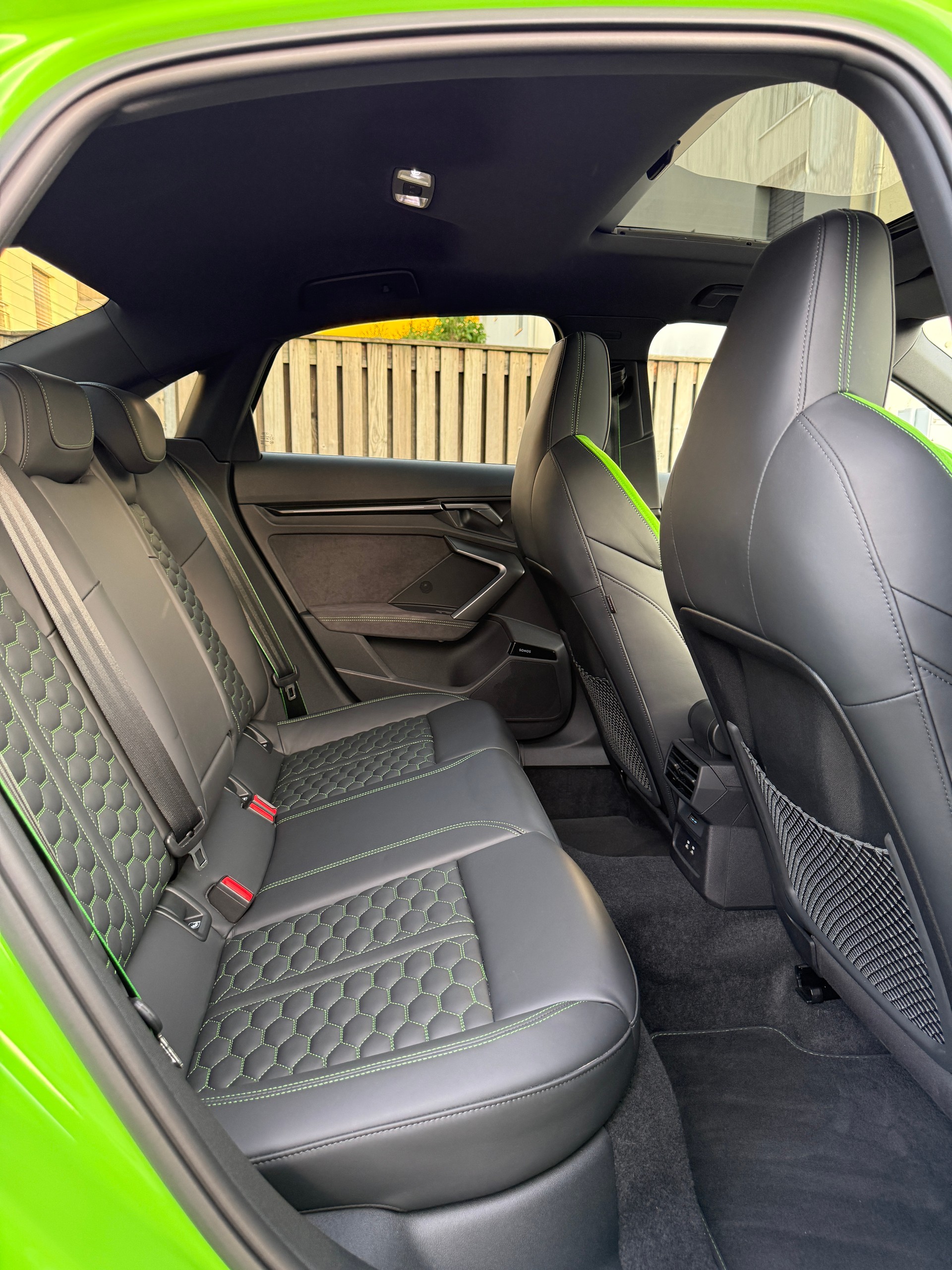 AUDI RS3 SPORTBACK 2.5 TSI QUATTRO S-TRONIC*EL. PANORAM-GLASSCHIEBEDACH*VOLLAUSSTATTUNG*-image-27