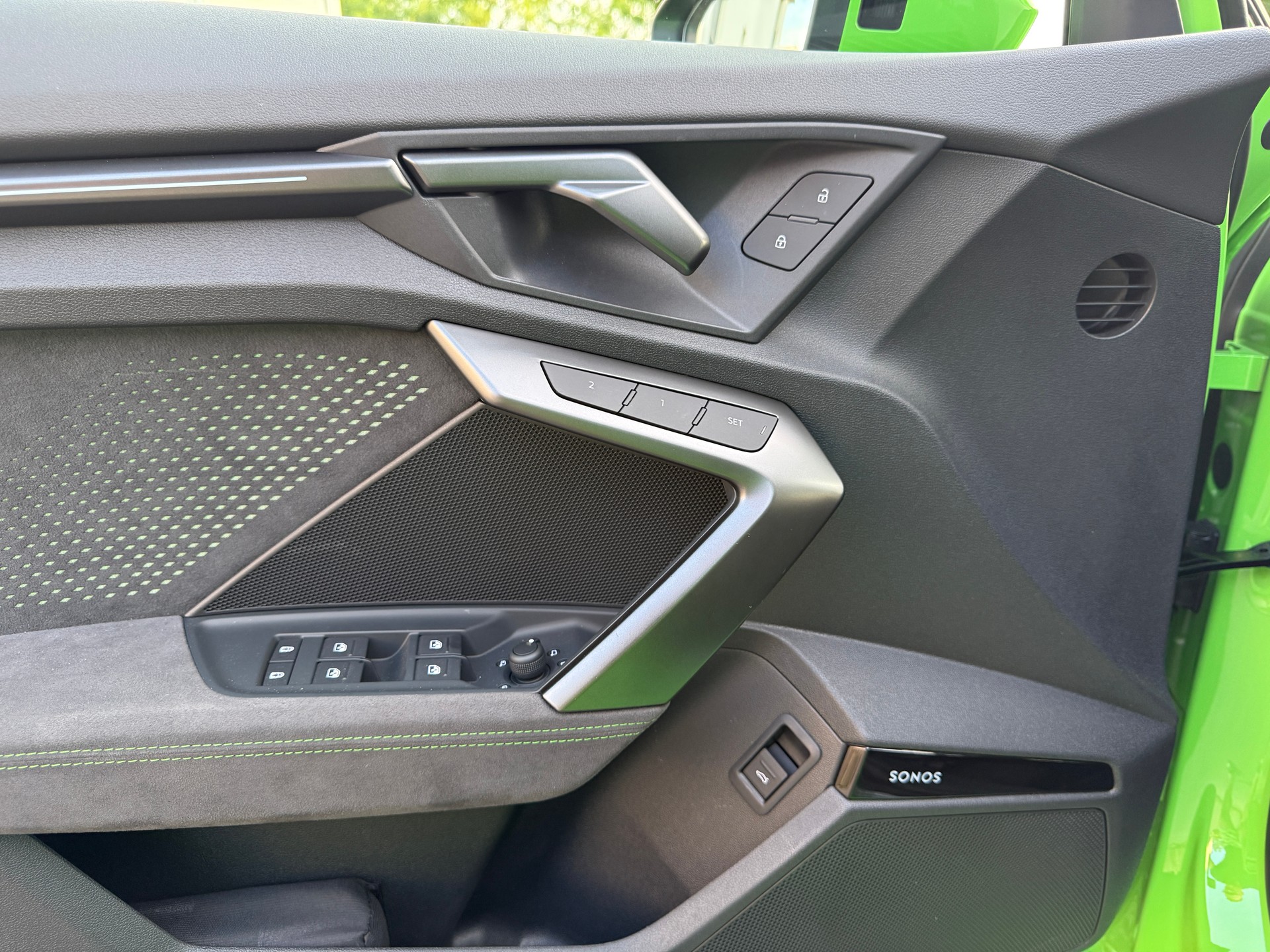 AUDI RS3 SPORTBACK 2.5 TSI QUATTRO S-TRONIC*EL. PANORAM-GLASSCHIEBEDACH*VOLLAUSSTATTUNG*-image-17