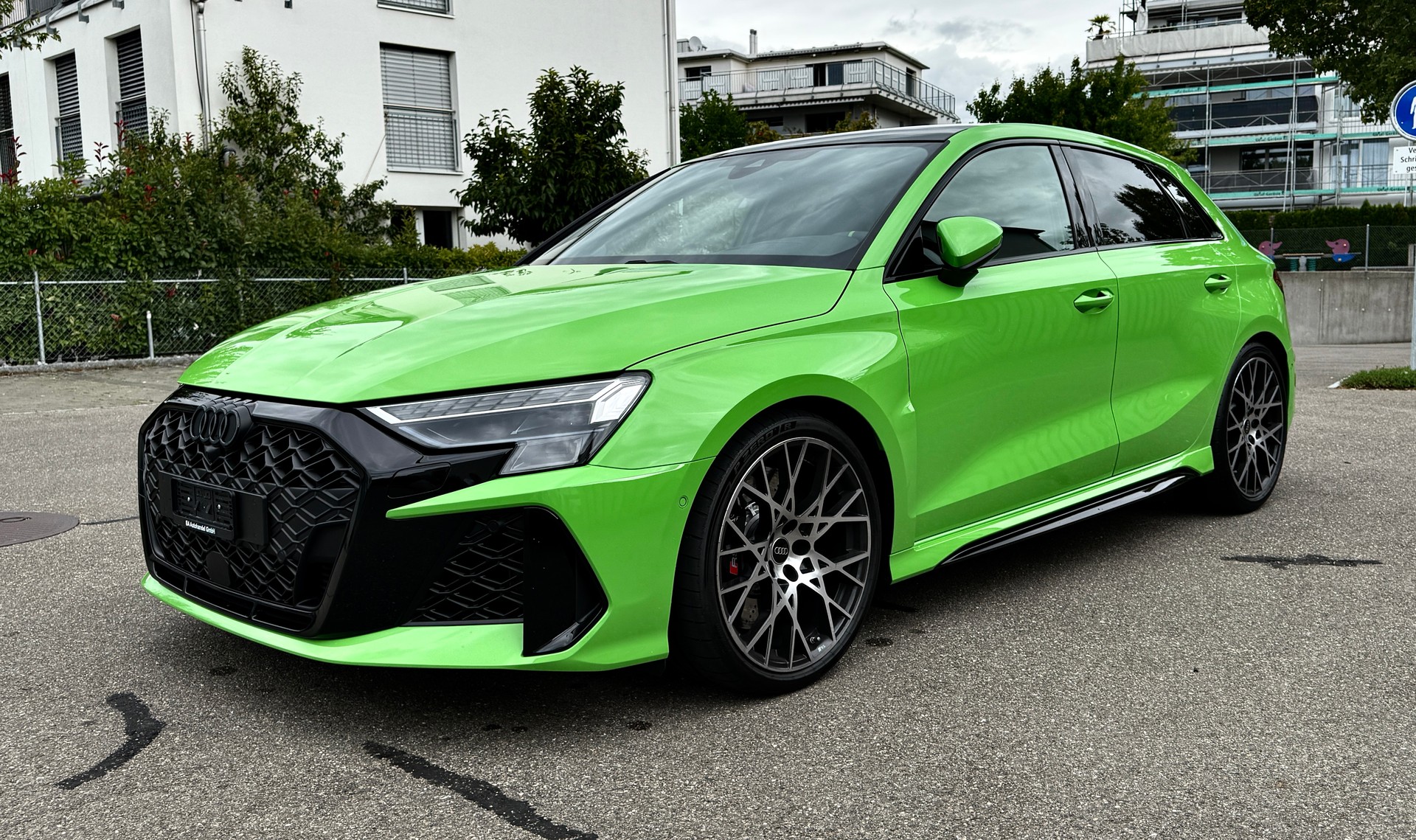 AUDI RS3 SPORTBACK 2.5 TSI QUATTRO S-TRONIC*EL. PANORAM-GLASSCHIEBEDACH*VOLLAUSSTATTUNG*-image-2