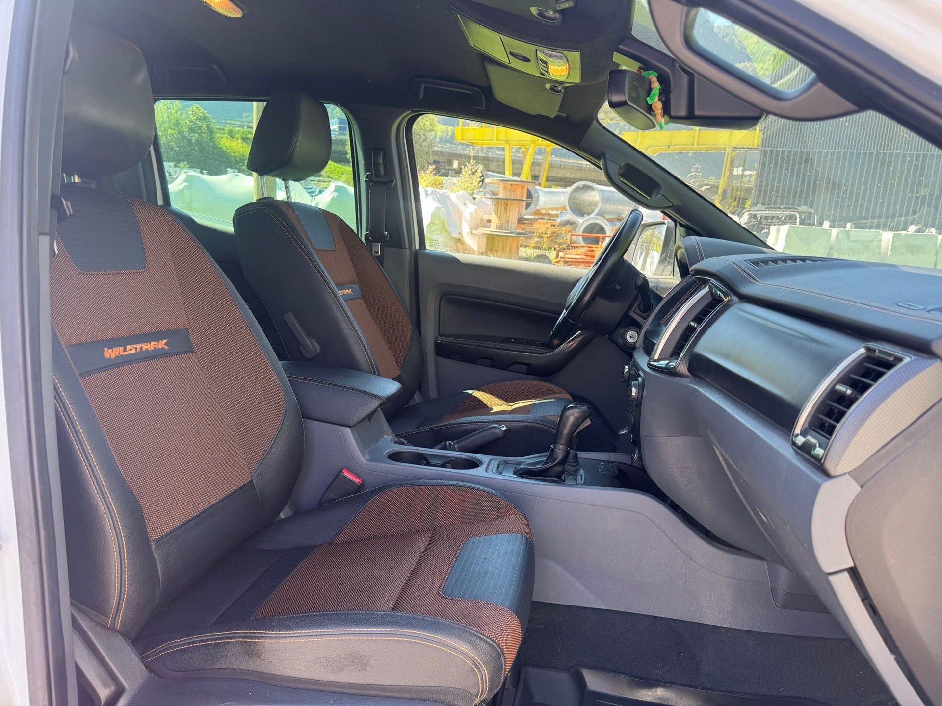FORD Ranger Wildtrak 3.2 TDCi 4x4 A-image-10