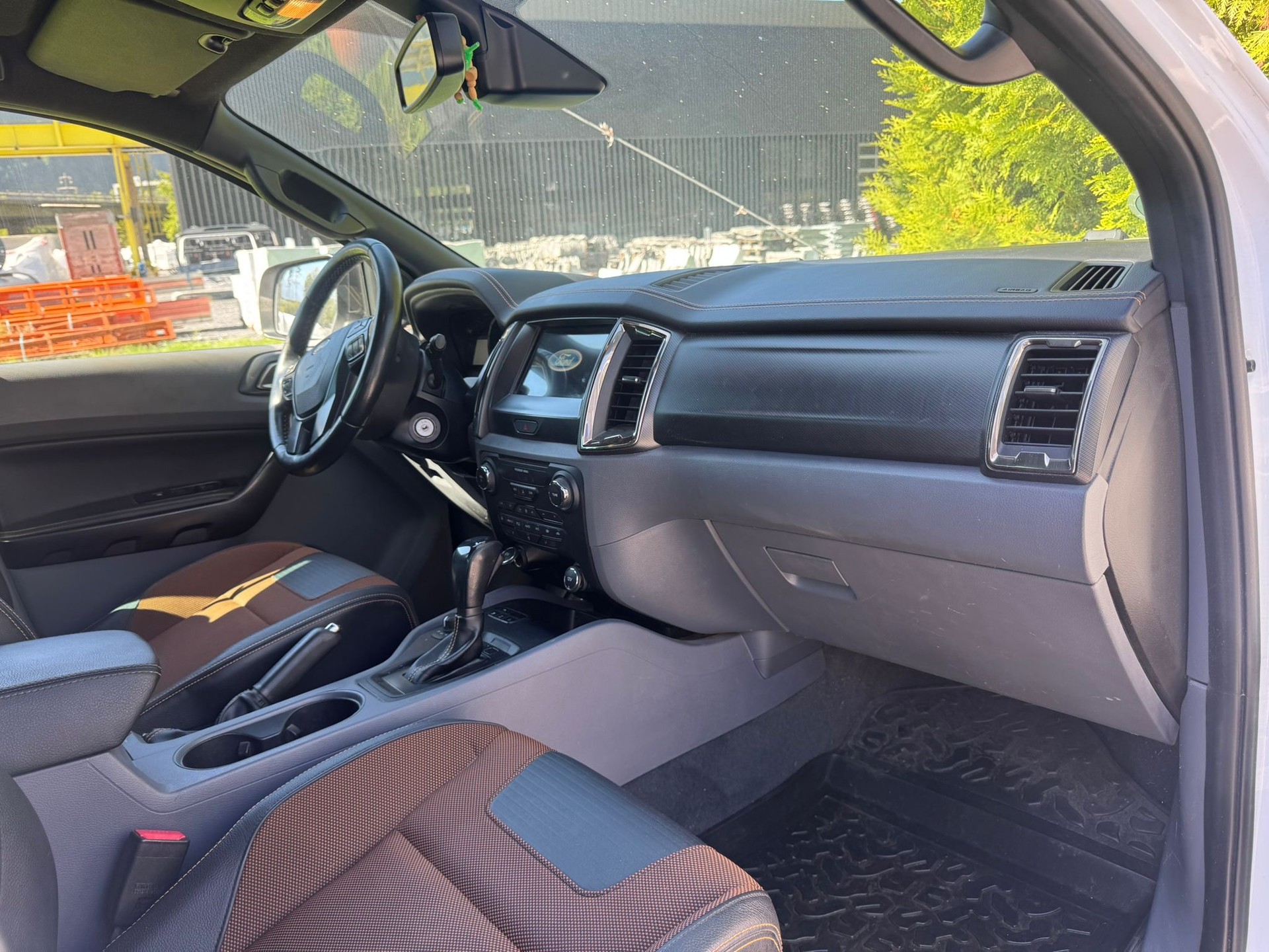 FORD Ranger Wildtrak 3.2 TDCi 4x4 A-image-12