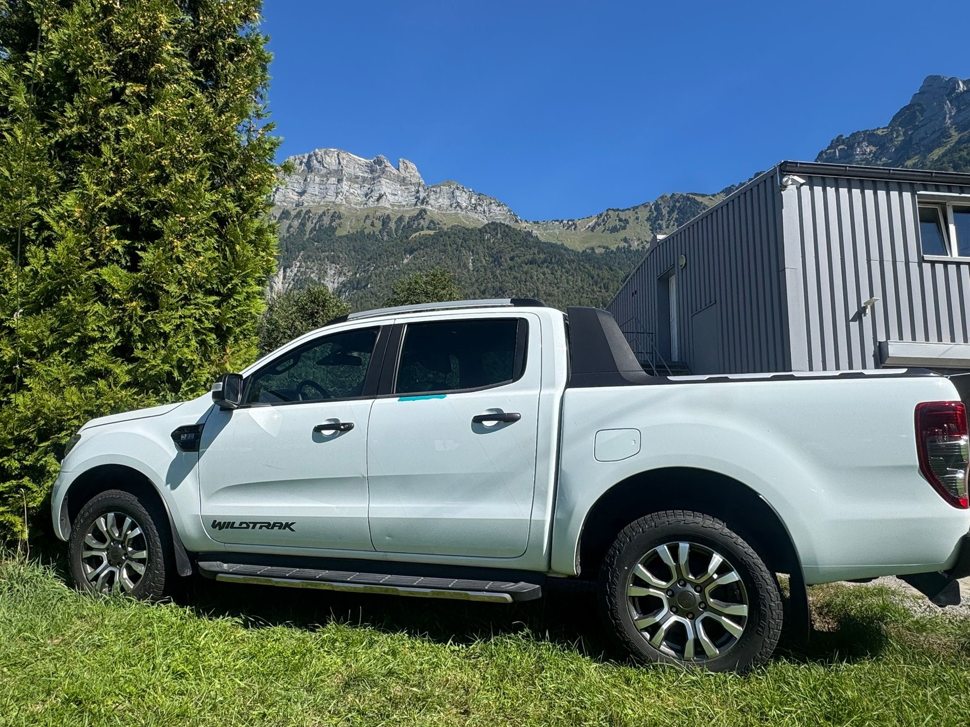 FORD Ranger Wildtrak 3.2 TDCi 4x4 A-image-2