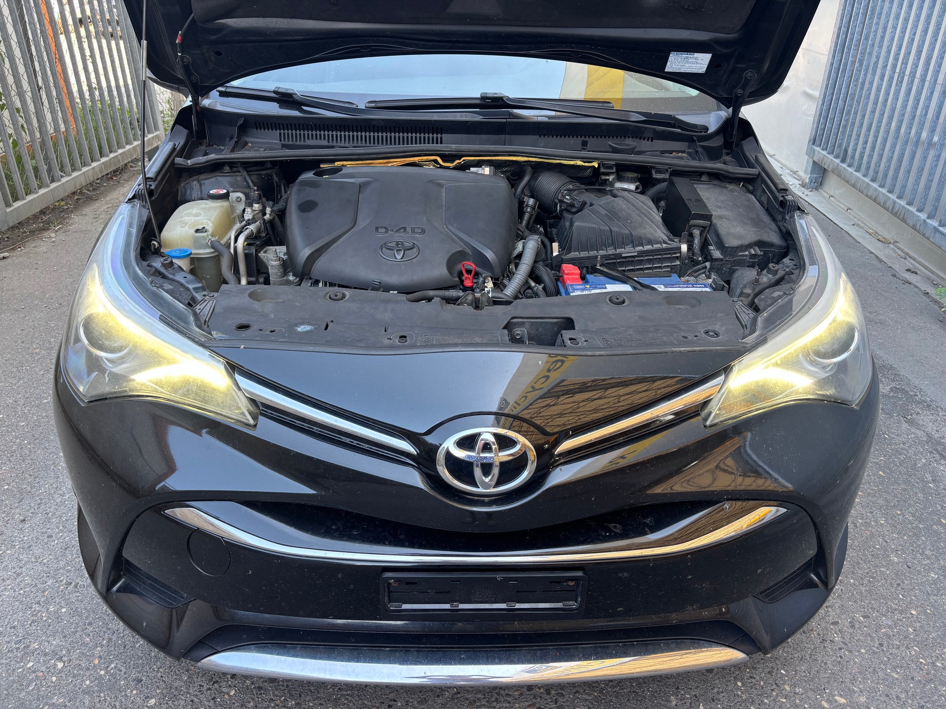 TOYOTA 2.0 CDTI-image-14