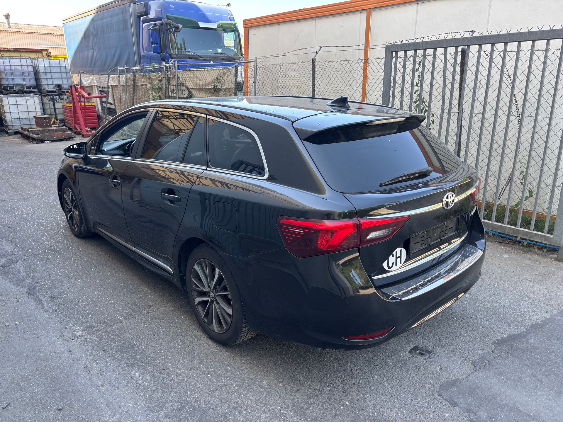 TOYOTA 2.0 CDTI-image-2