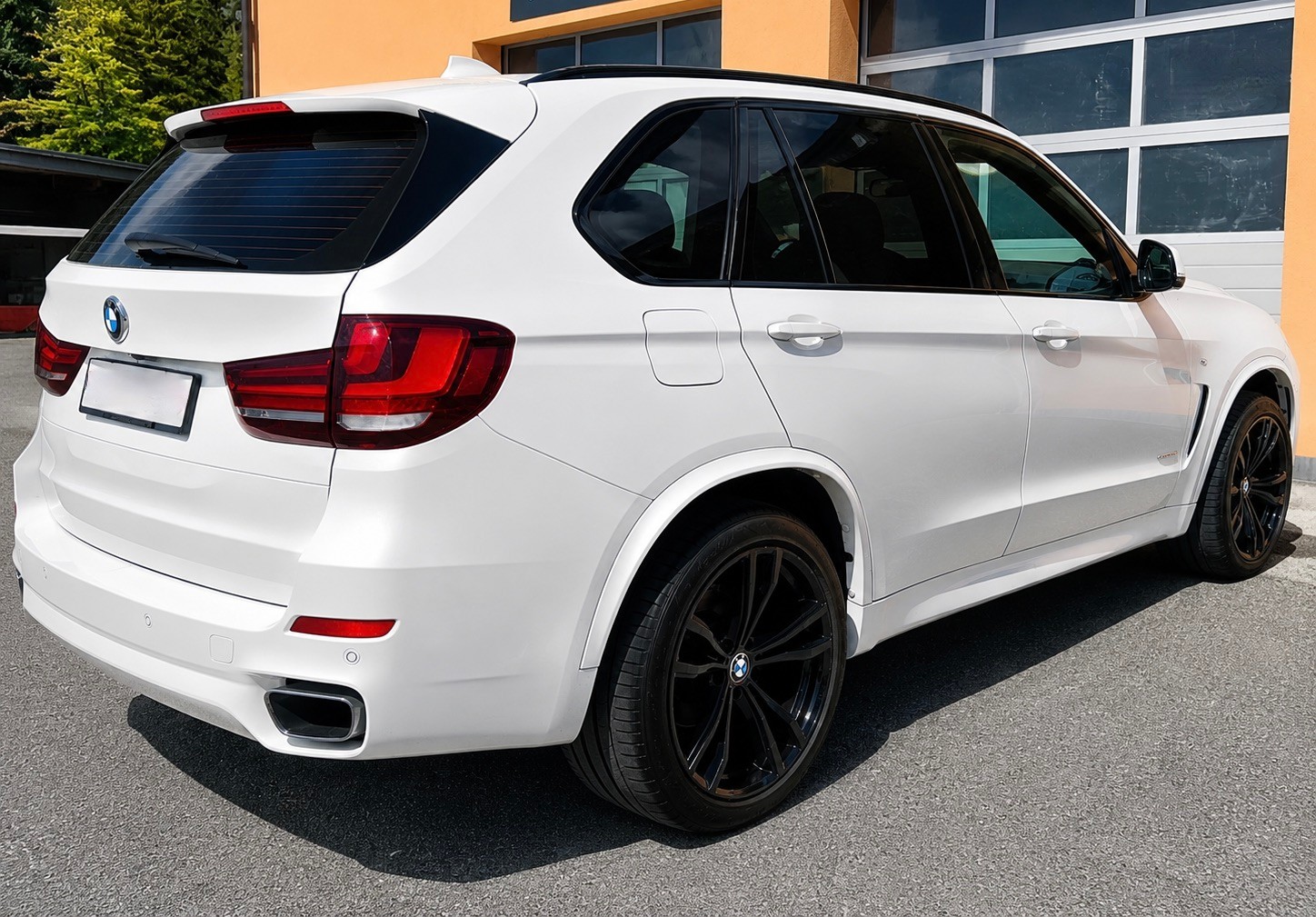 BMW X5 xDrive 30d Pack M Steptronic 7 Places-image-2