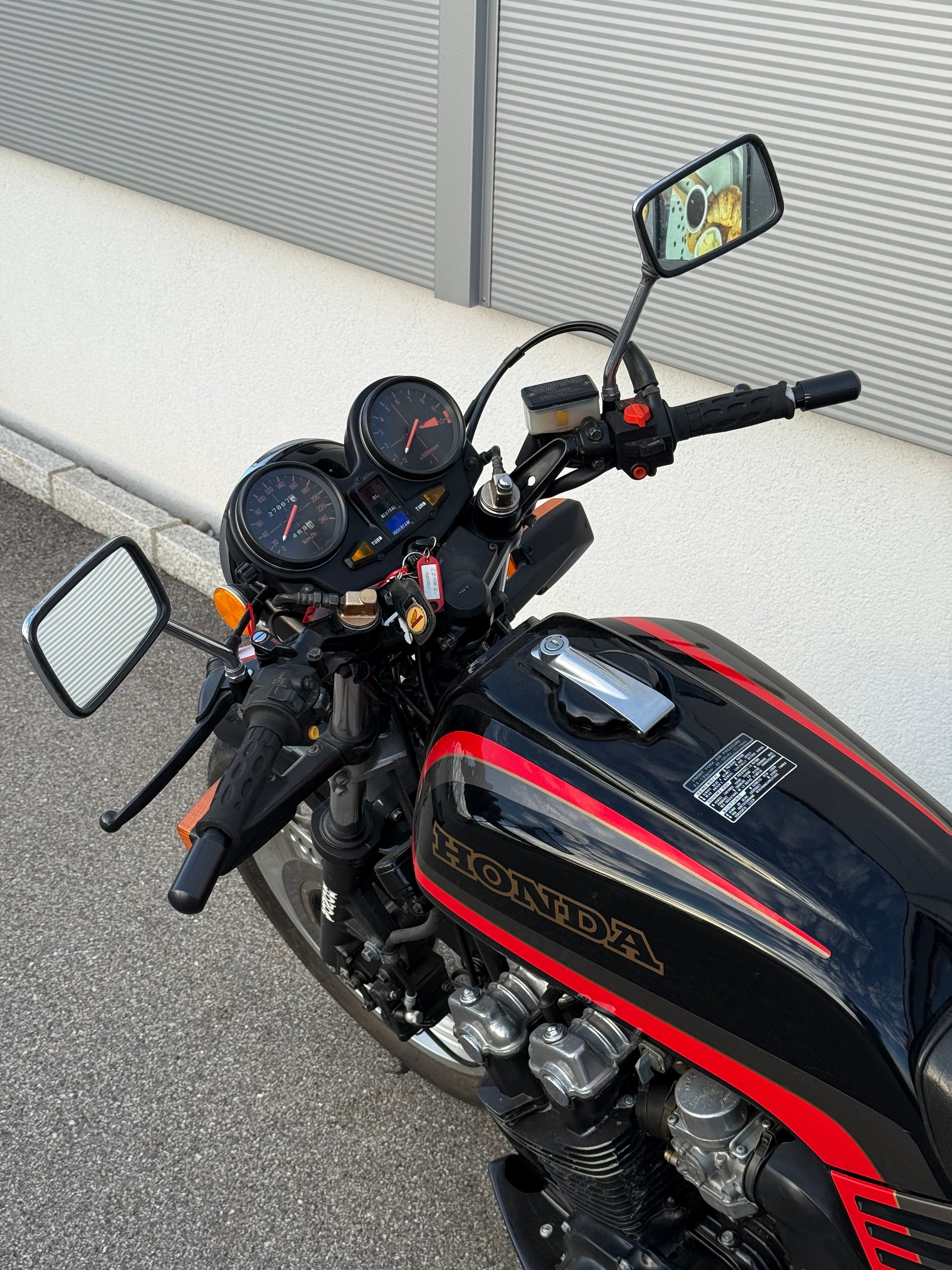 HONDA CB 900 F-image-8