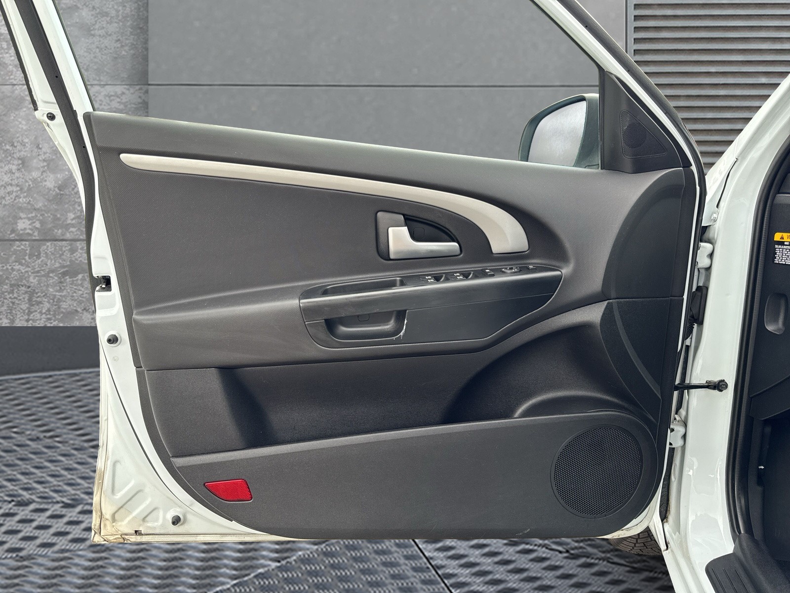 KIA Cee'd 1.6 16V Trend Automatic-image-14