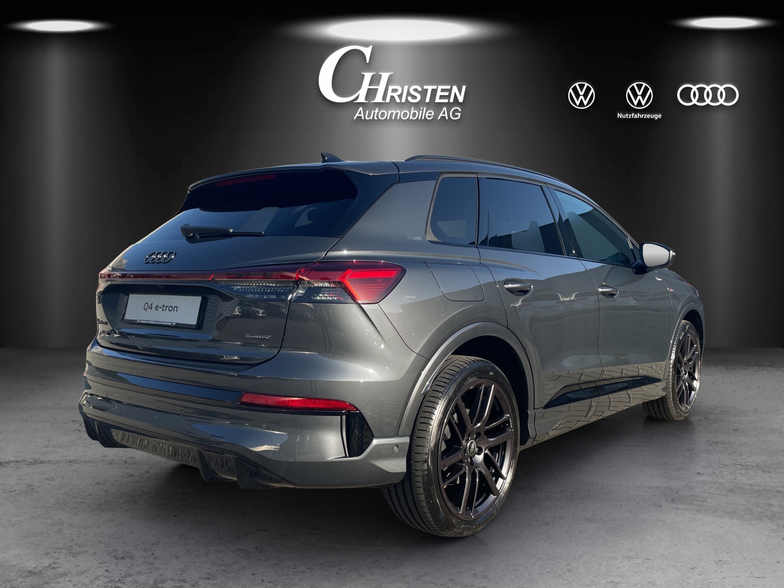AUDI Q4 e-tron SUV quattro performance Swiss Ski-image-5