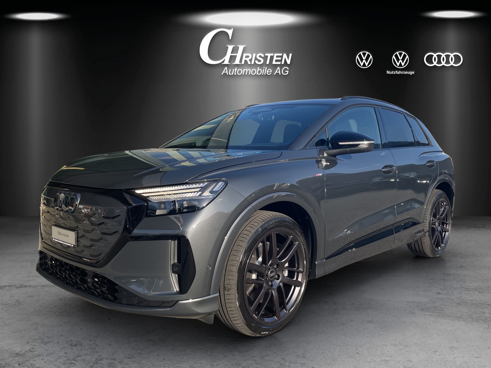 AUDI Q4 e-tron SUV quattro performance Swiss Ski-image-0