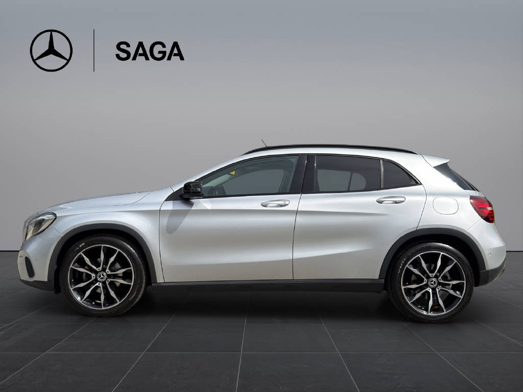 MERCEDES-BENZ GLA 200 Urban-image-6