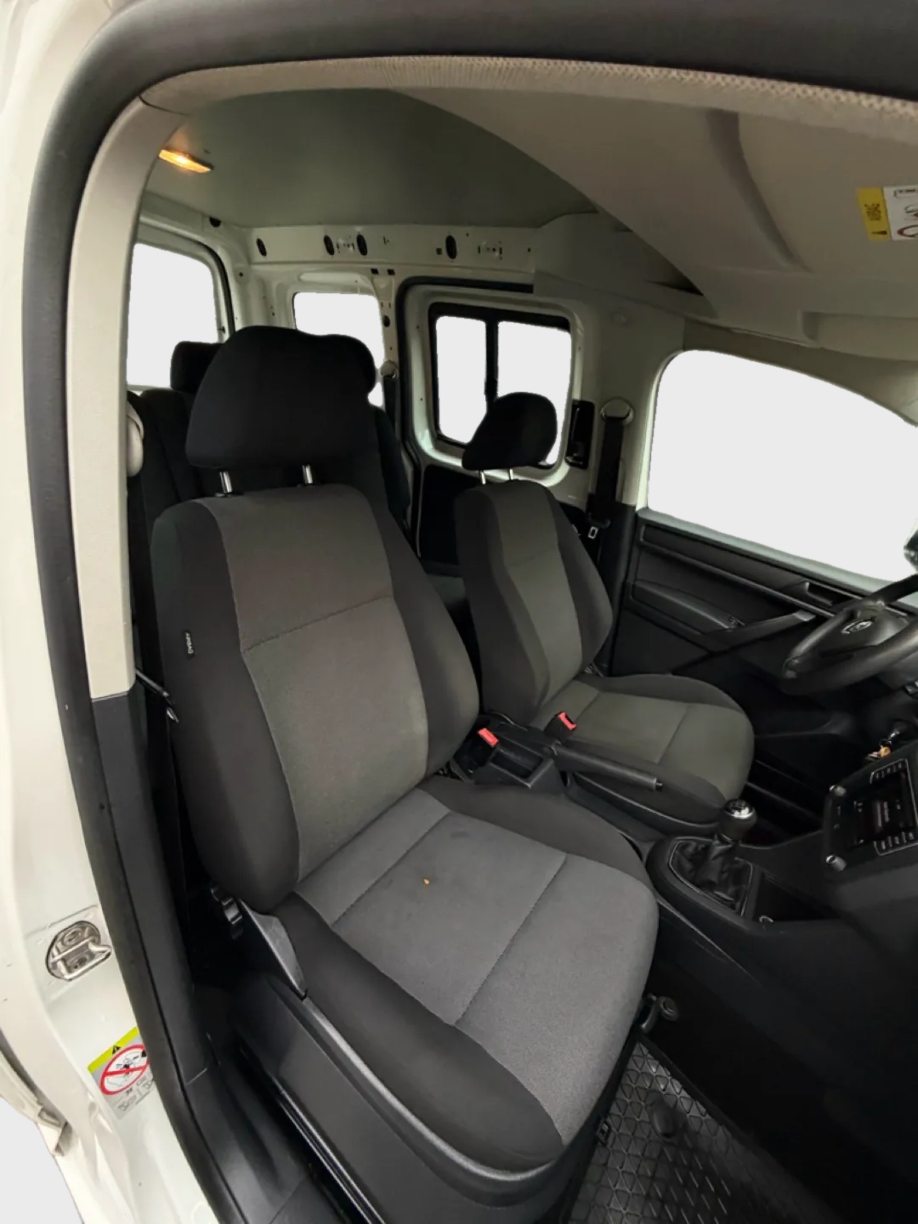 VW Caddy Alltrack 2.0 TDI 4M-image-15