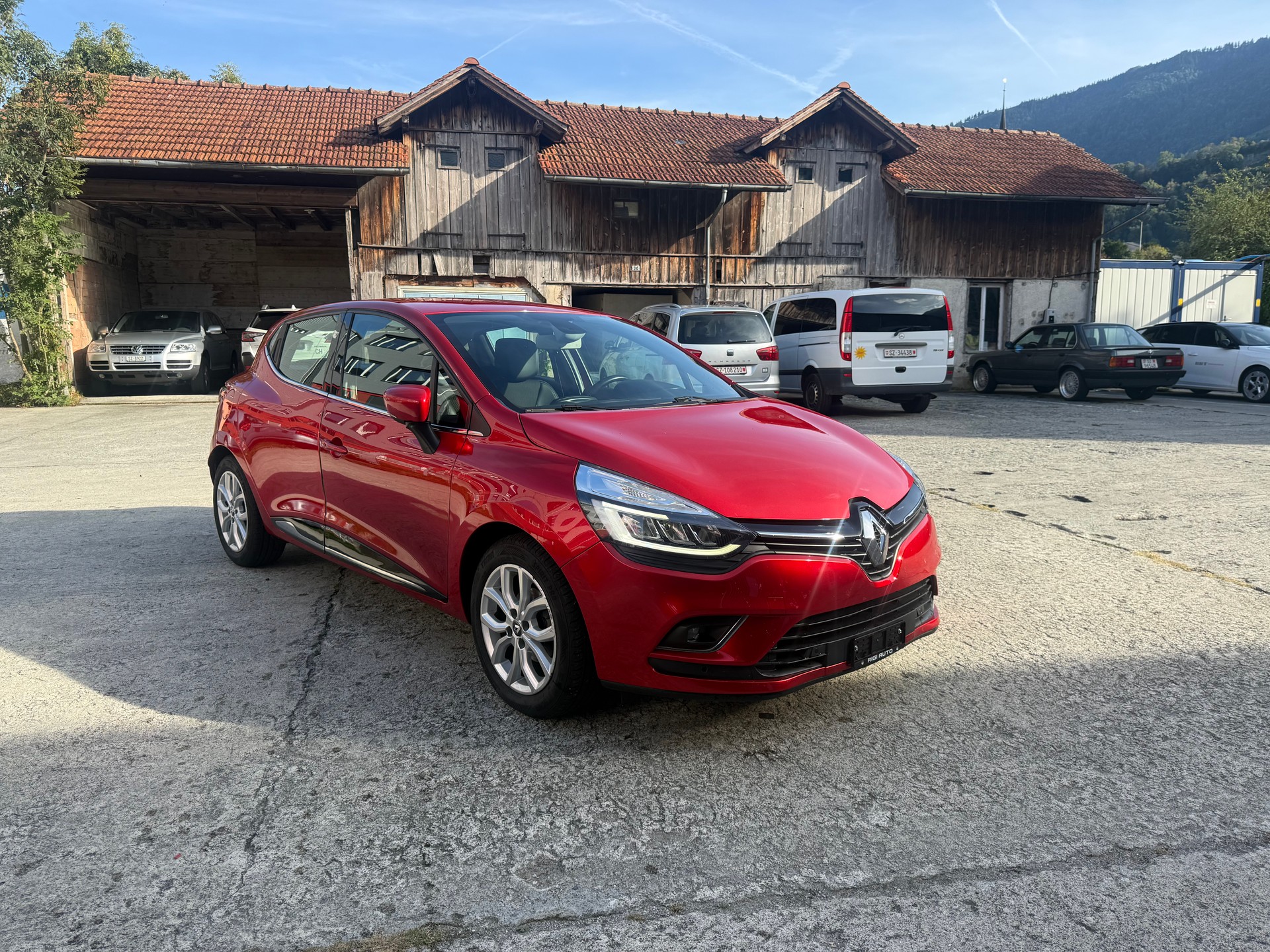 RENAULT Clio 0.9 12V Intens-image-0