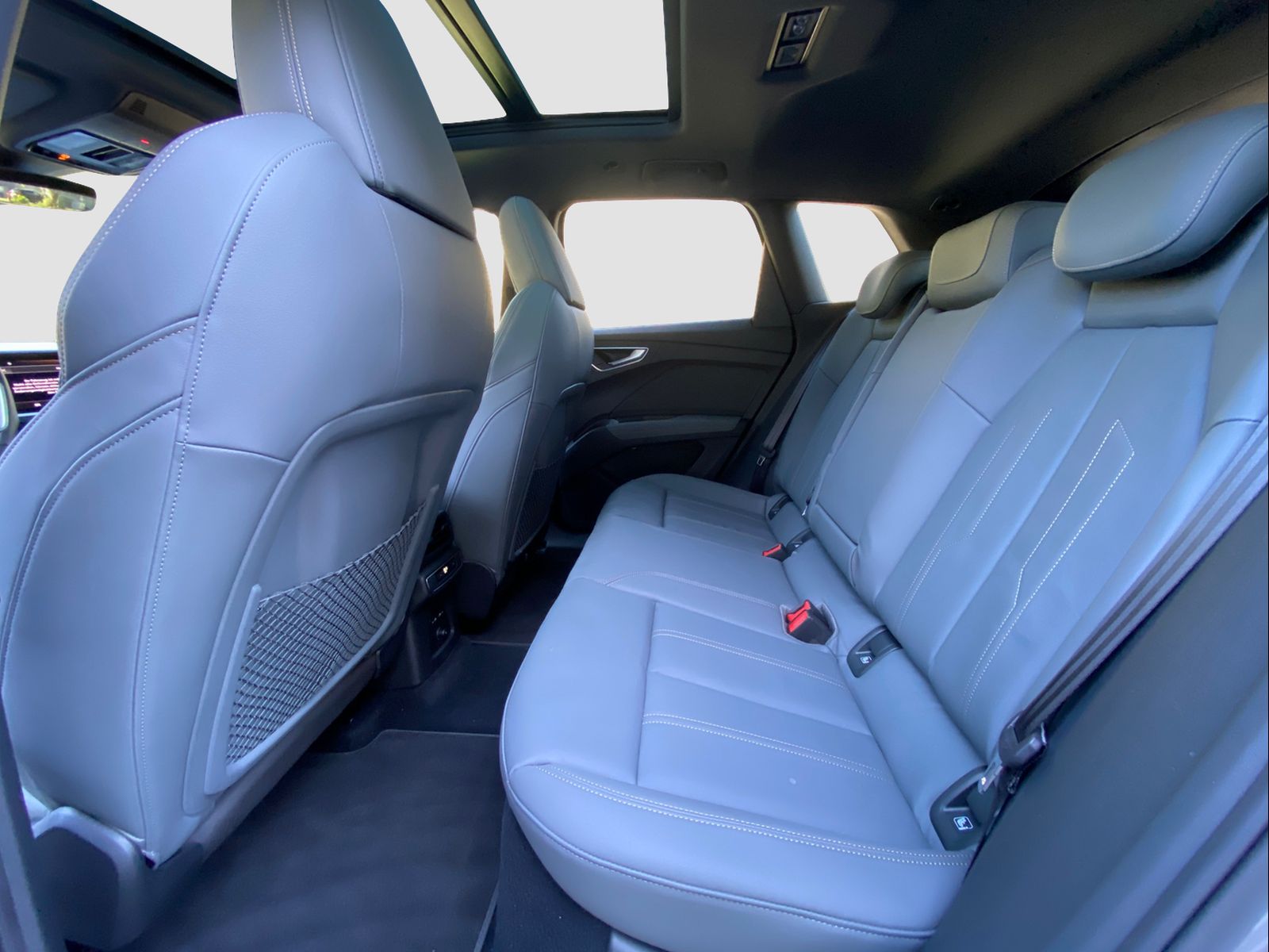 AUDI Q4 e-tron 50 quattro-image-6