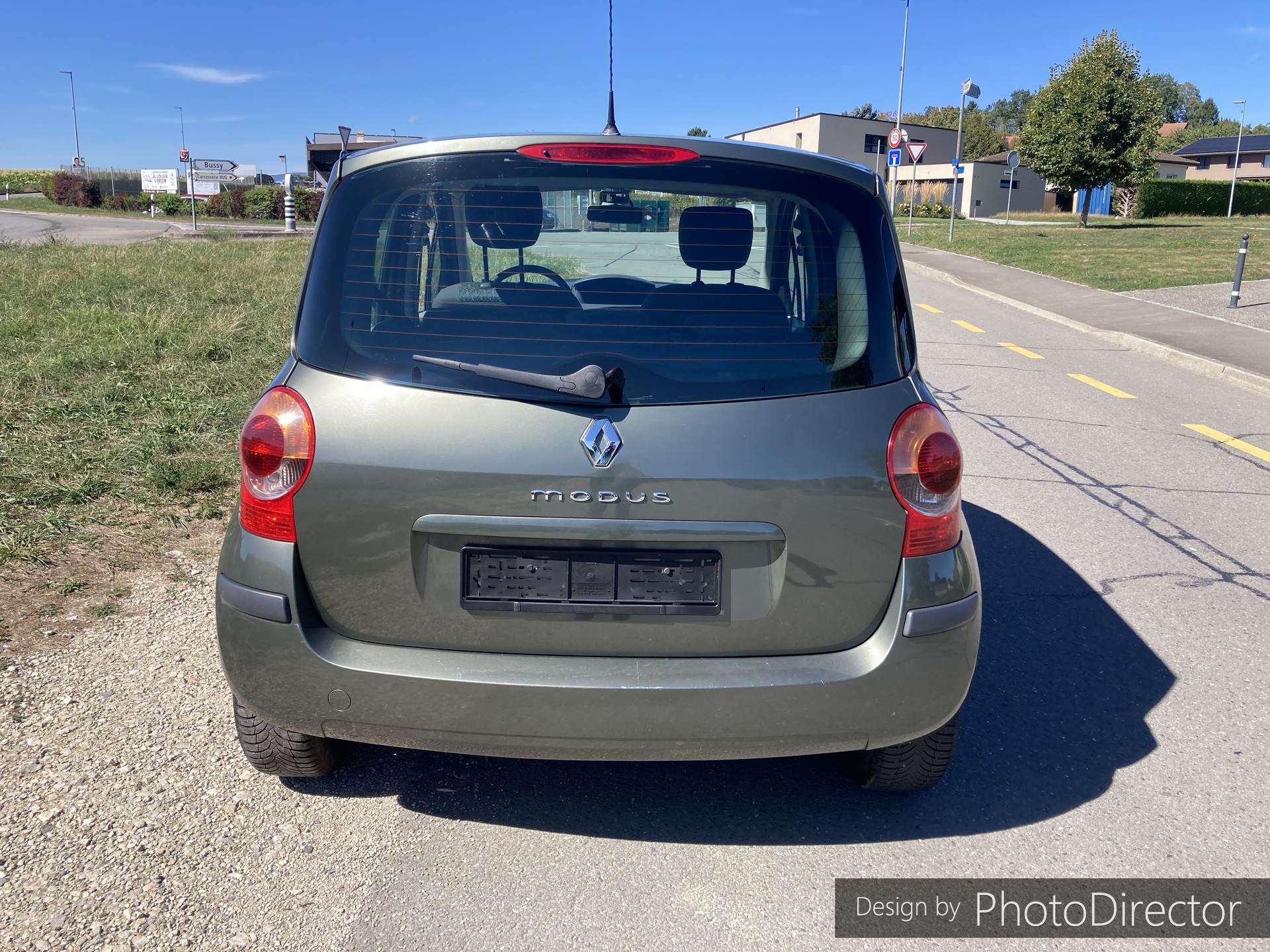 RENAULT Modus 1.4 16V Privilège Luxe-image-12