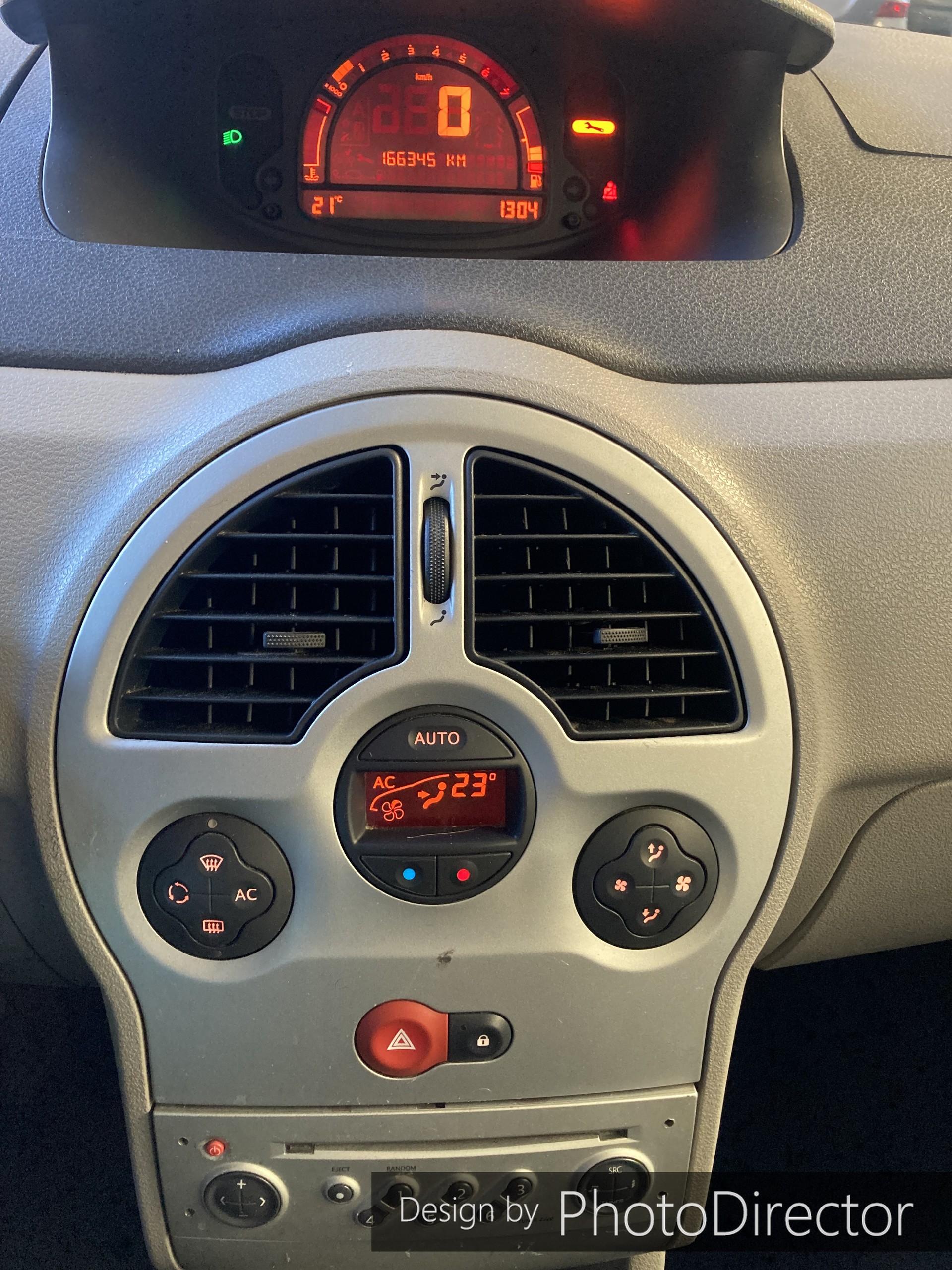 RENAULT Modus 1.4 16V Privilège Luxe-image-5