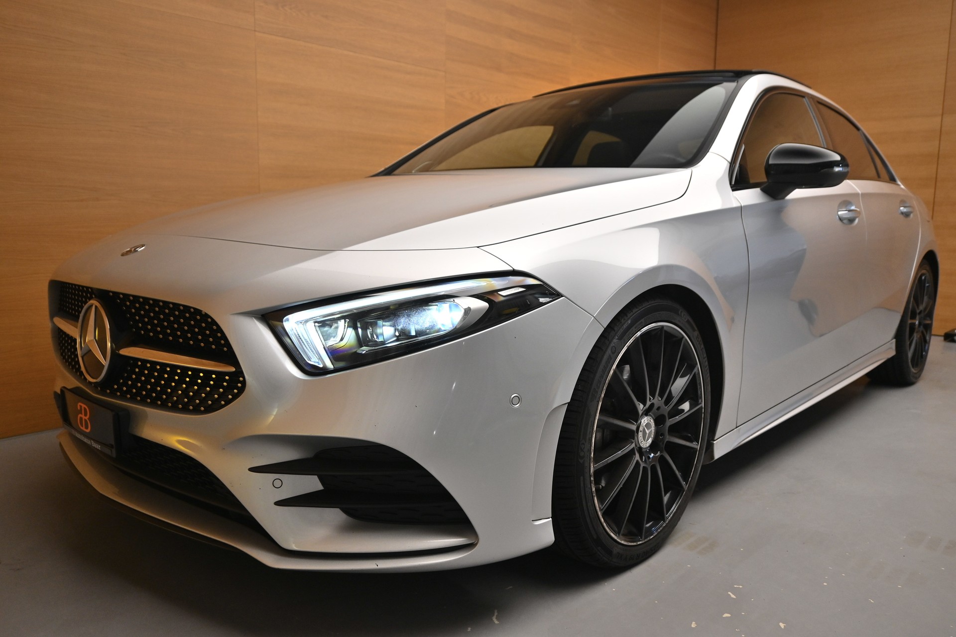 MERCEDES-BENZ A 200 AMG Line 7G-DCT*Limousine*-image-2