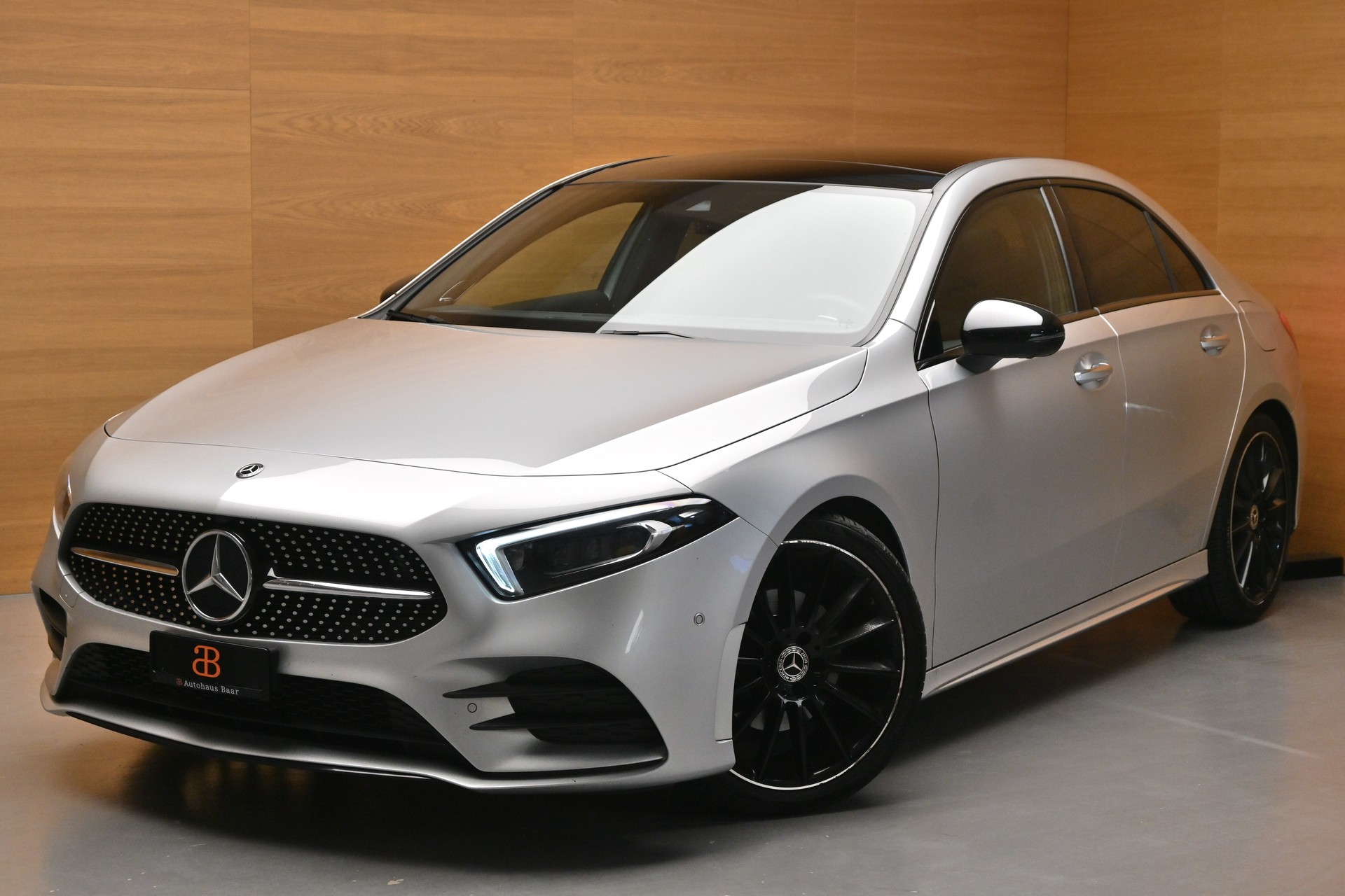 MERCEDES-BENZ A 200 AMG Line 7G-DCT*Limousine*-image-0