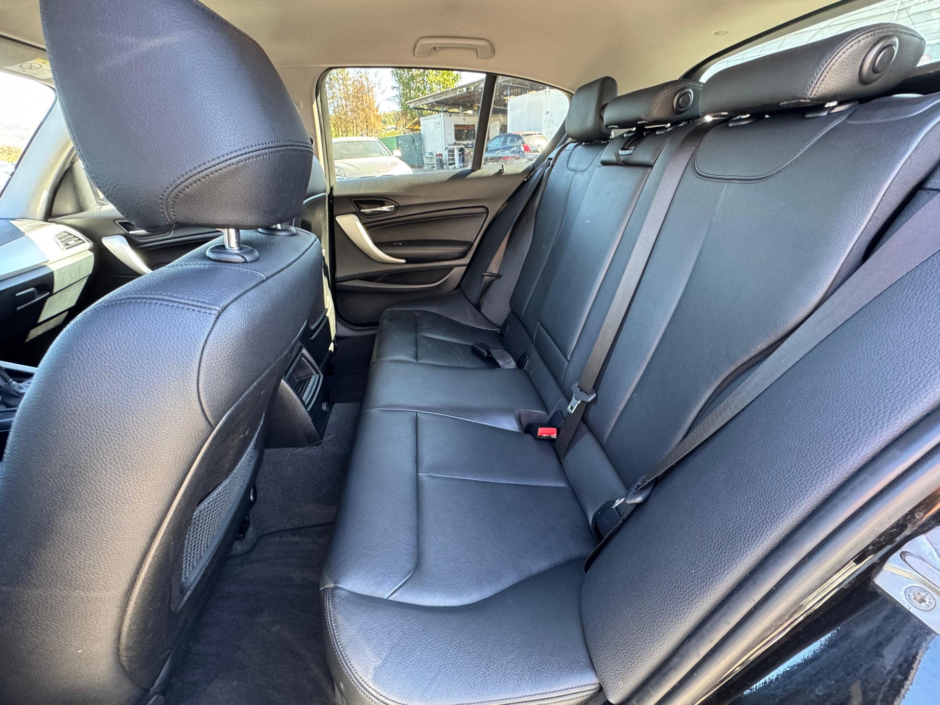 BMW 114d Business-image-11