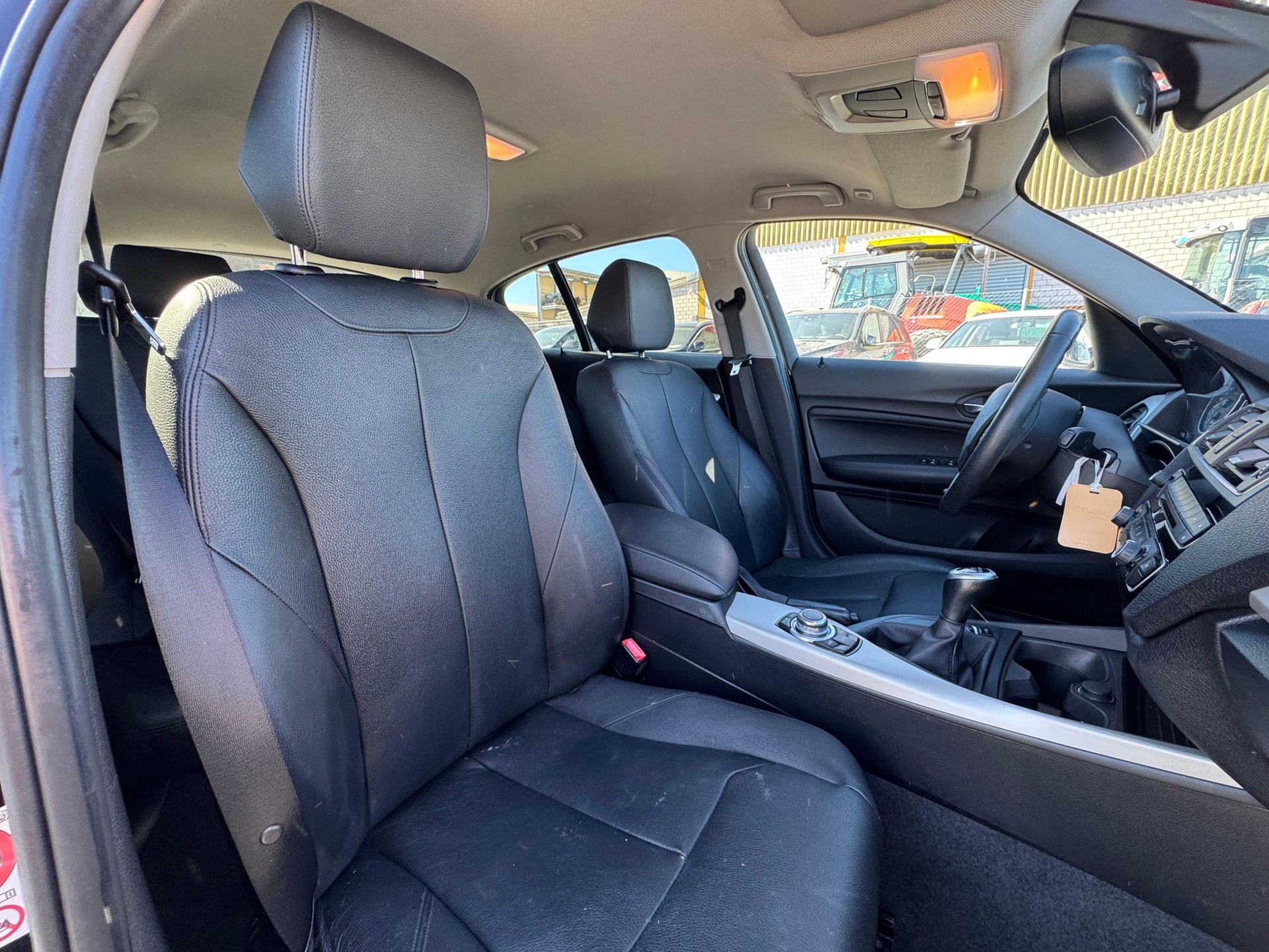 BMW 114d Business-image-9