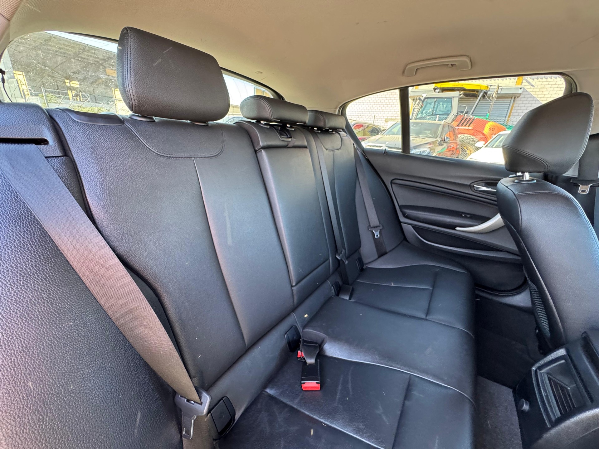 BMW 114d Business-image-10