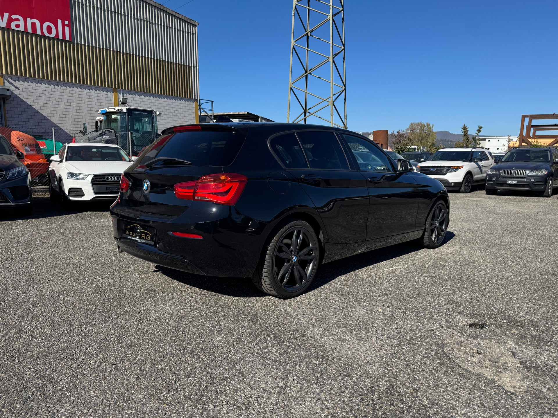 BMW 114d Business-image-4