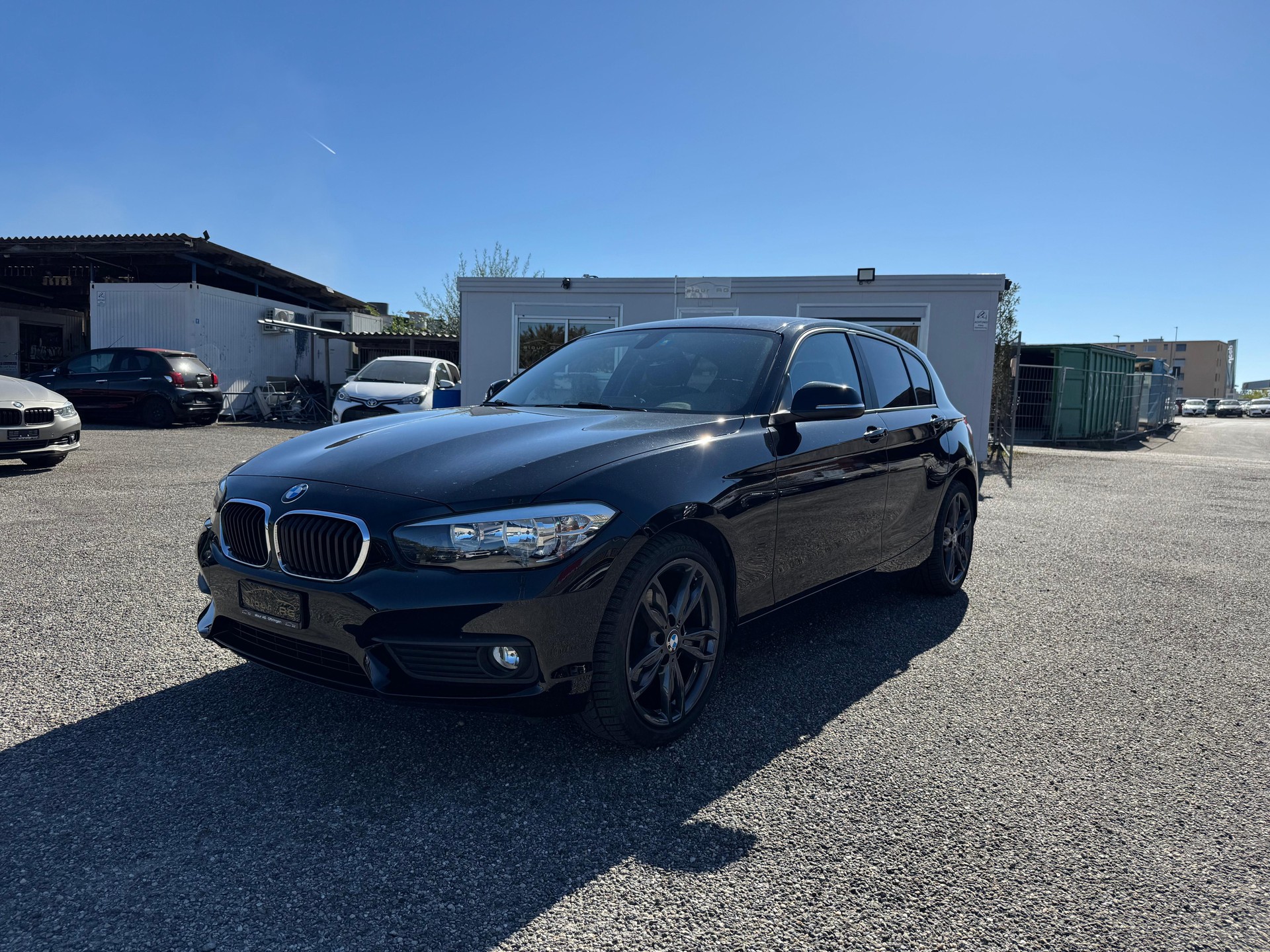 BMW 114d Business-image-1