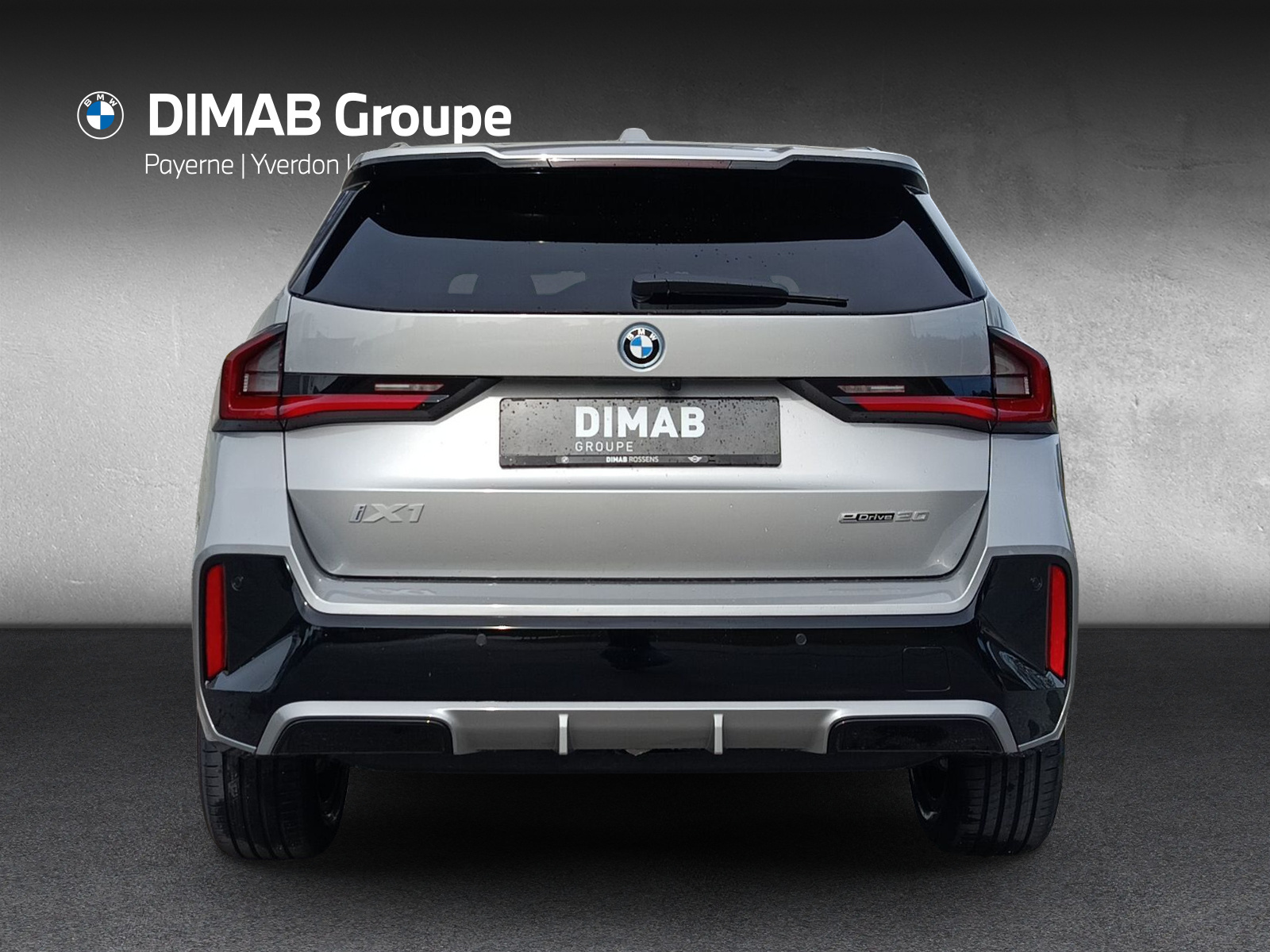 BMW iX1 eDrive 20 Edition M Sport-showroom-element-3