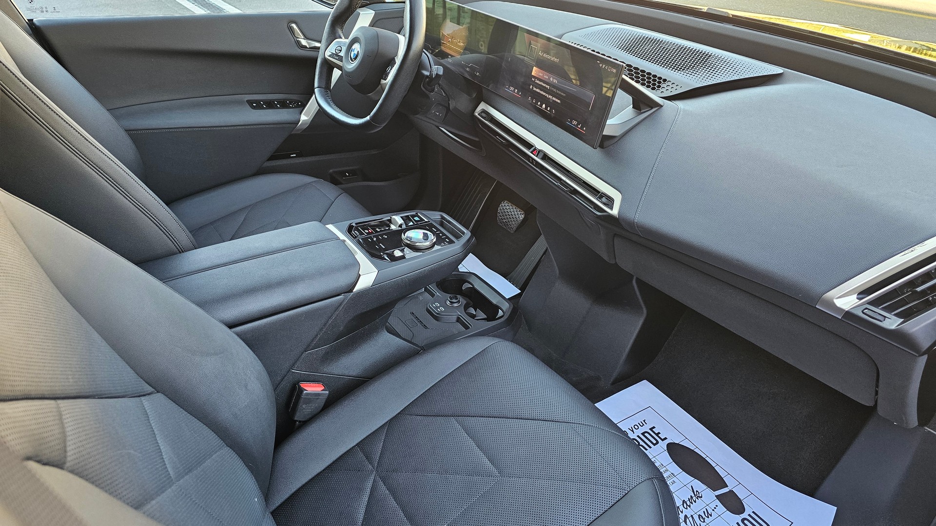BMW iX xDrive40-image-13