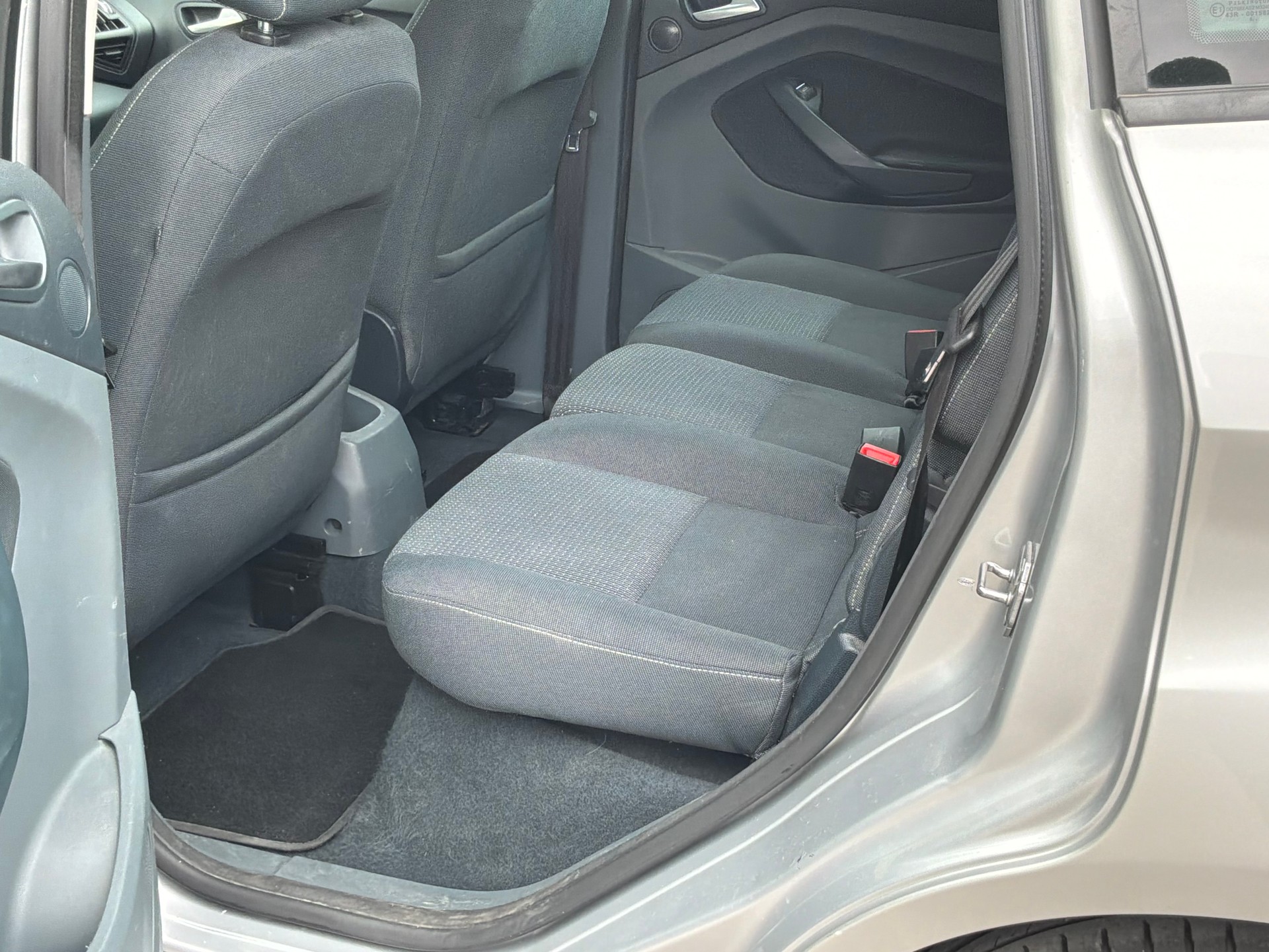 FORD C-Max 1.6 Ti-VCT Ambiente-image-8