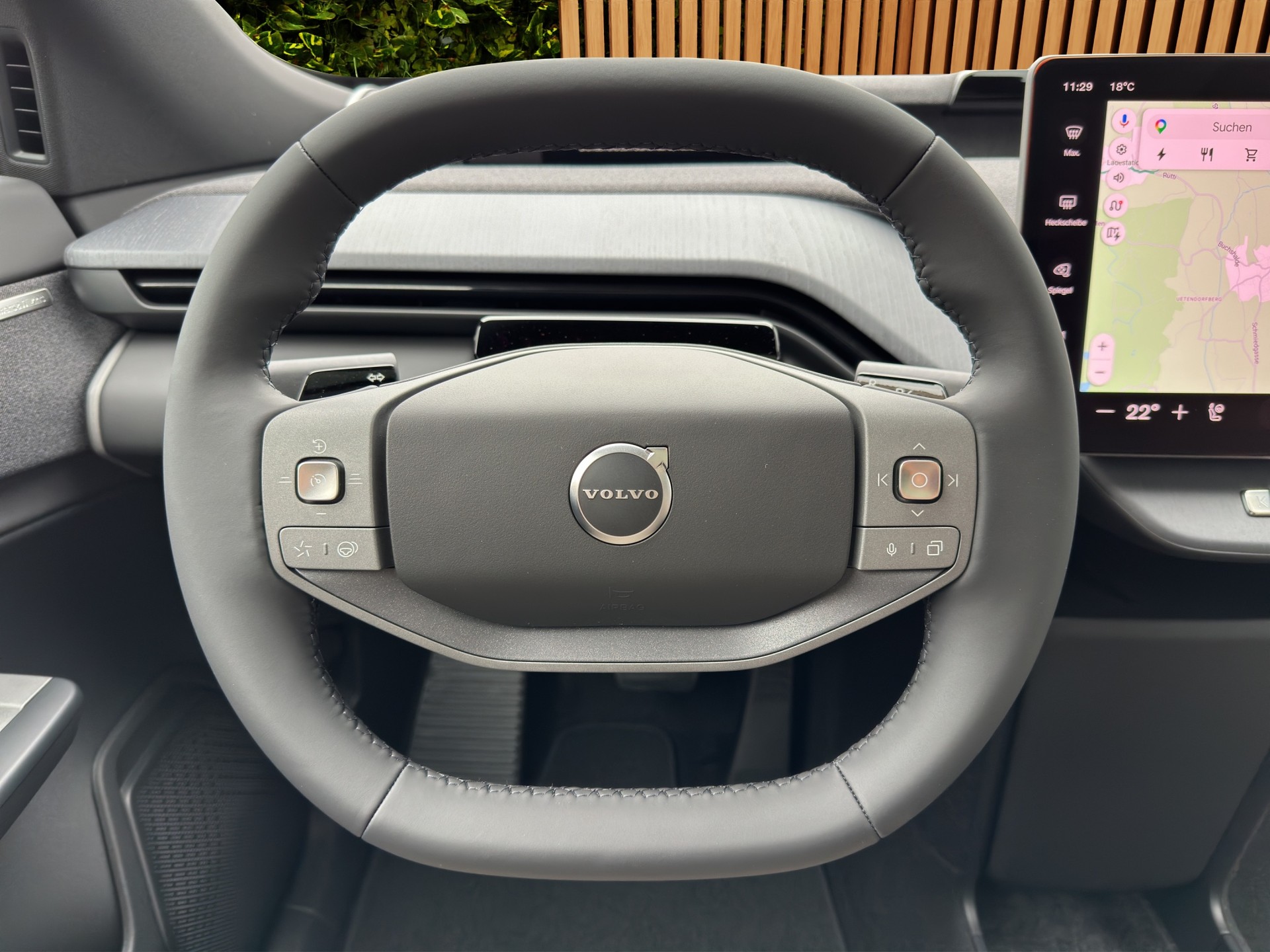 VOLVO EX60 Twin Ultra AWD-image-12