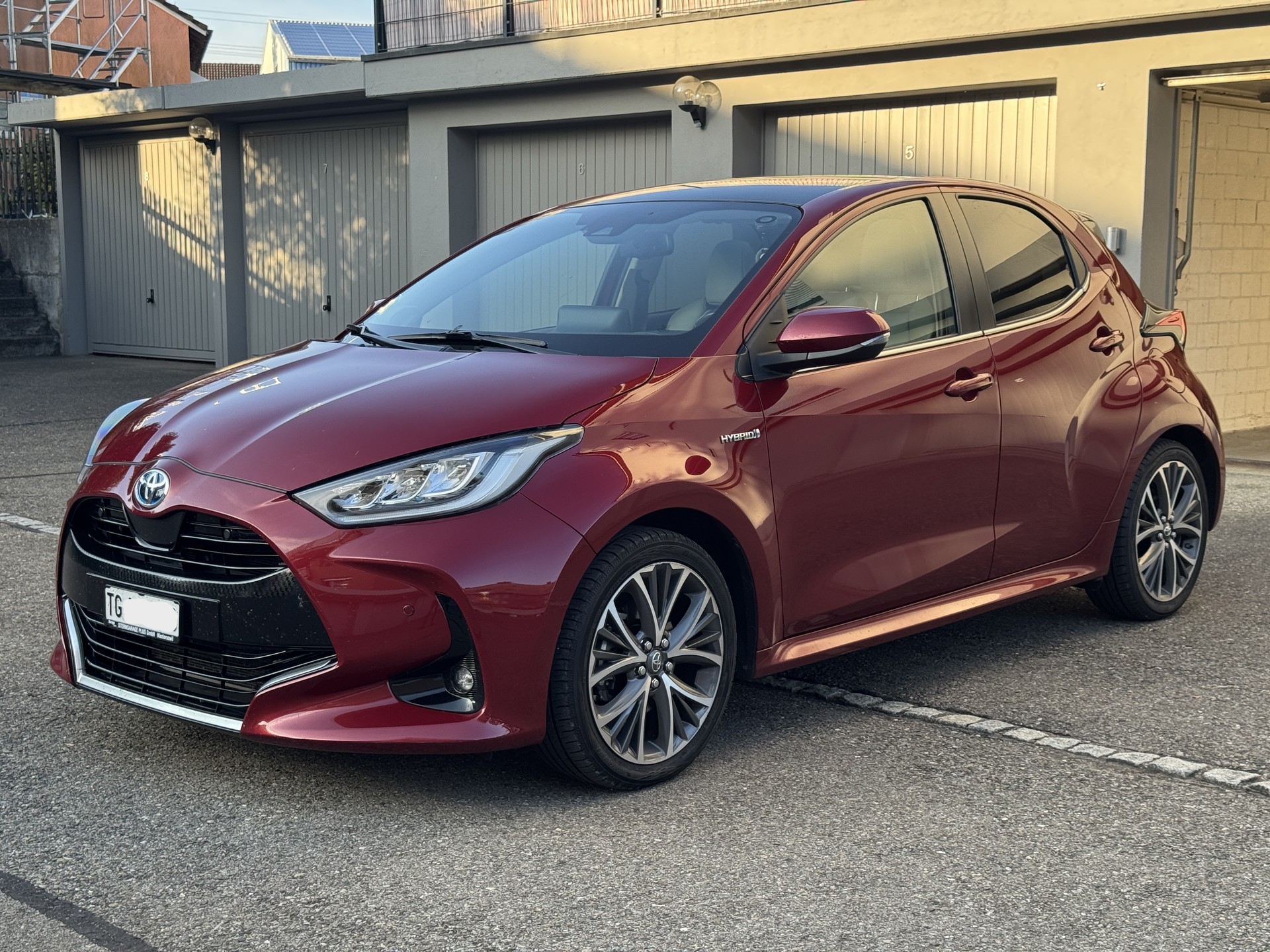 TOYOTA 1.5 VVT-i HSD Premium-image-0