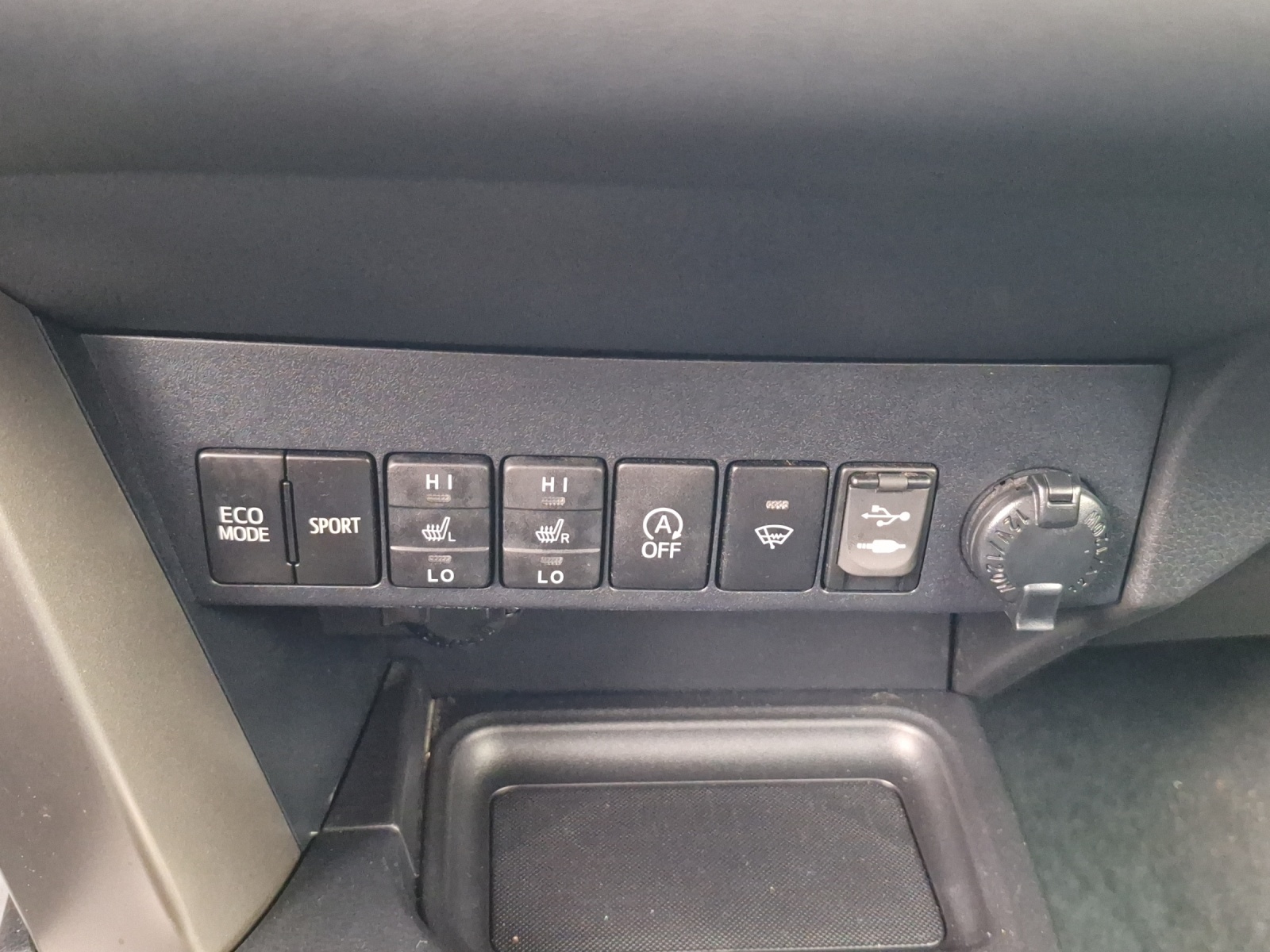 TOYOTA RAV4 2.0i VMa Style MdS-image-12