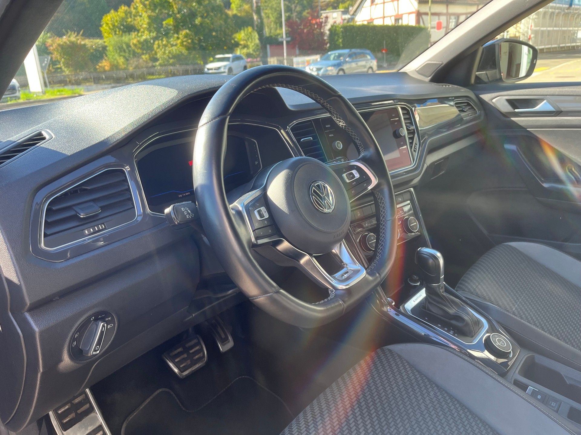 VW T-Roc 2.0 TSI Sport DSG 4Motion-image-5