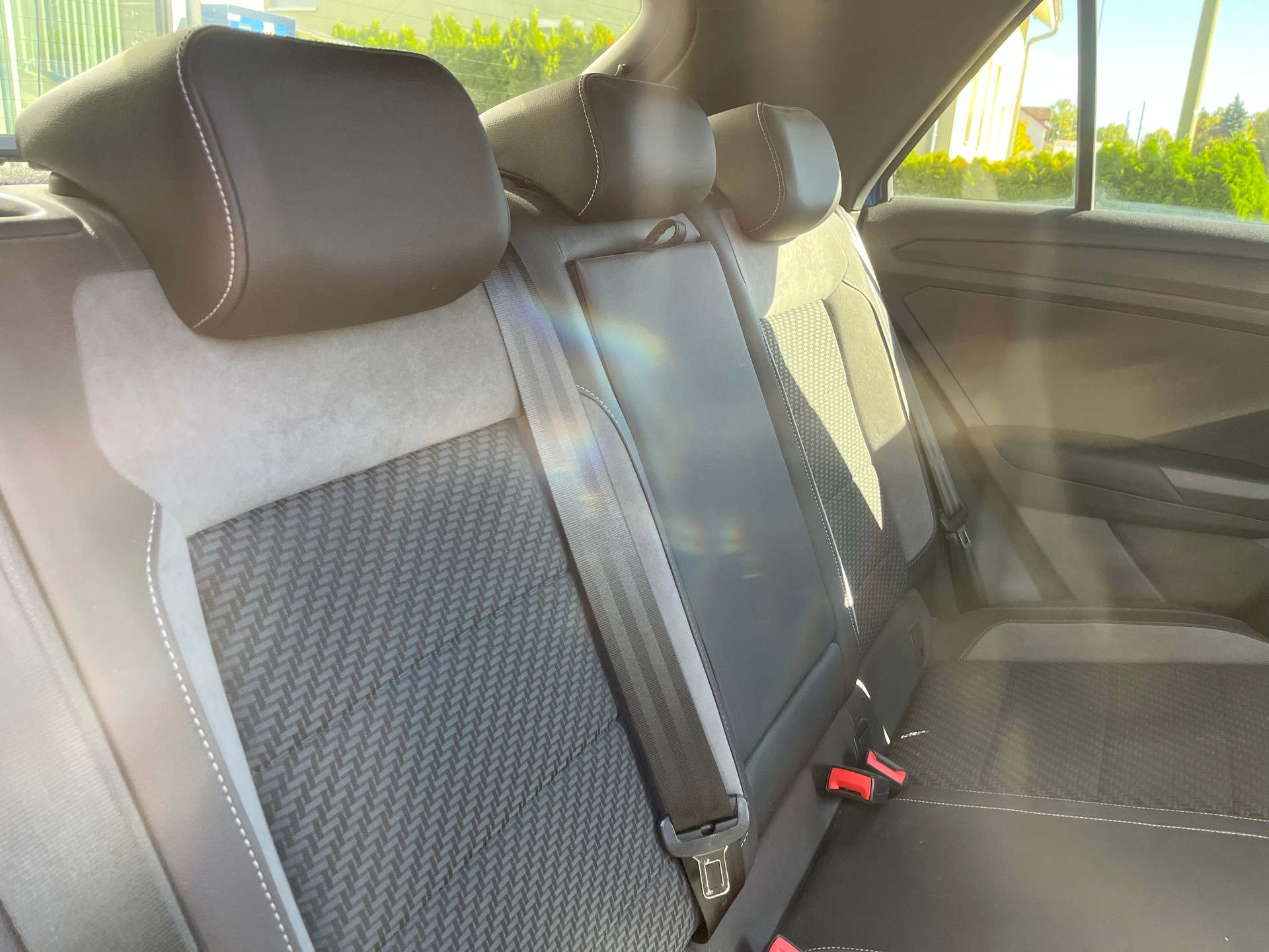 VW T-Roc 2.0 TSI Sport DSG 4Motion-image-8