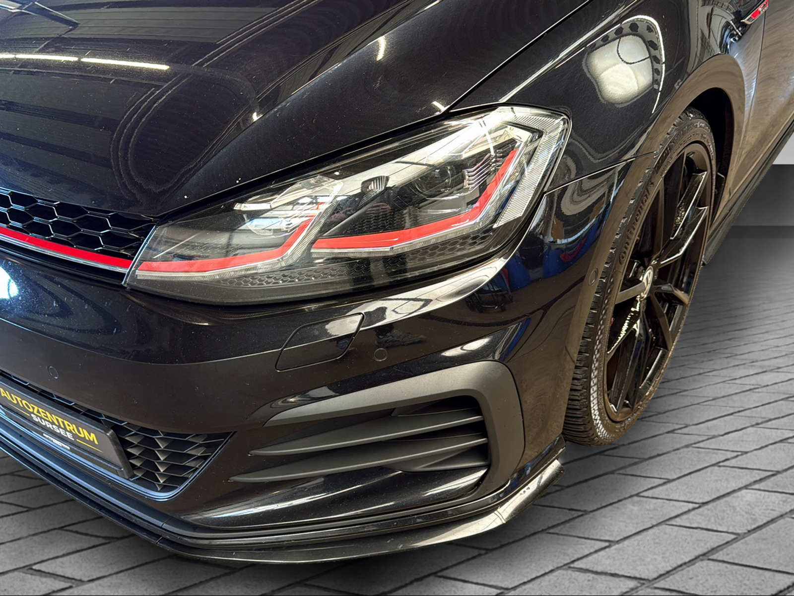 VW Golf VII 2.0 TSI GTI TCR DSG-image-1