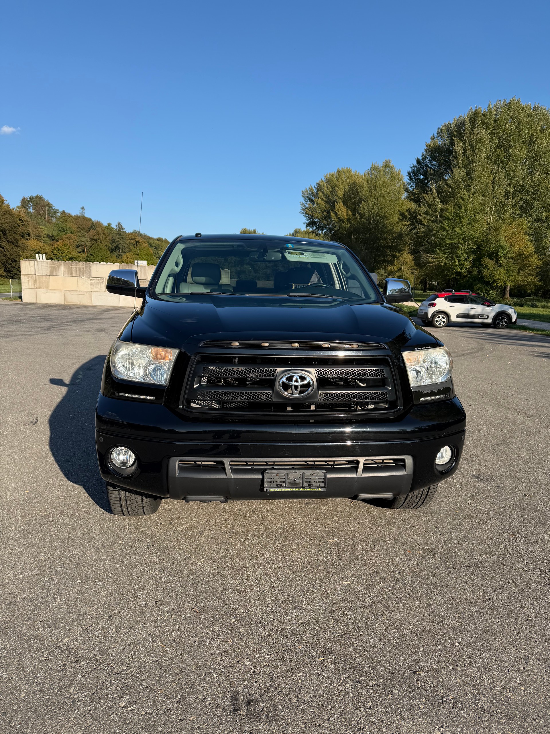 TOYOTA 5.7 V8-image-5
