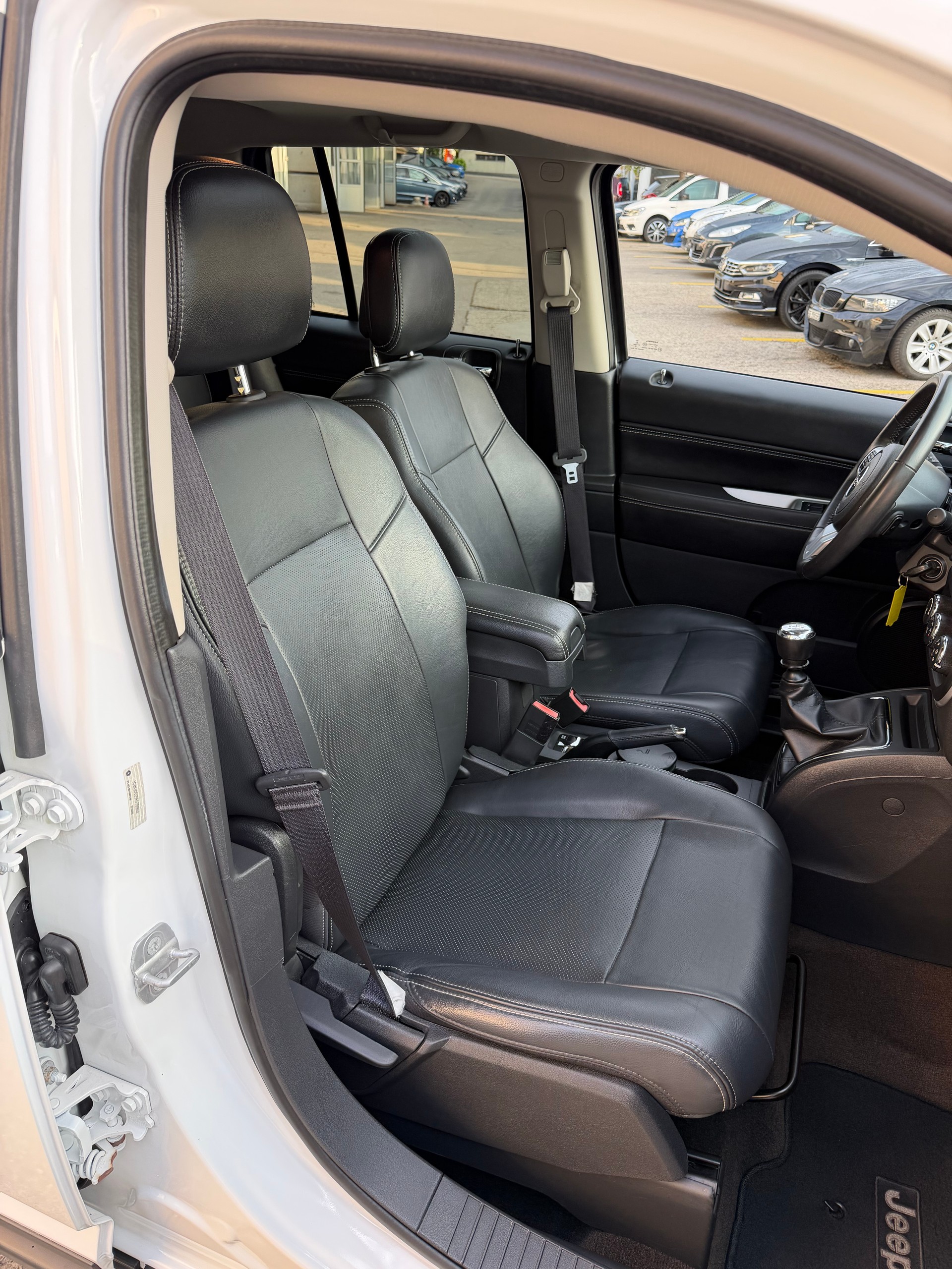 JEEP Compass 2.2 CRD Limited-image-15