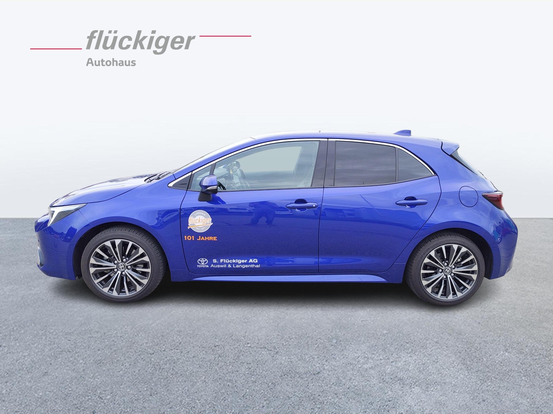 TOYOTA Corolla 2.0 HSD Trend-image-1
