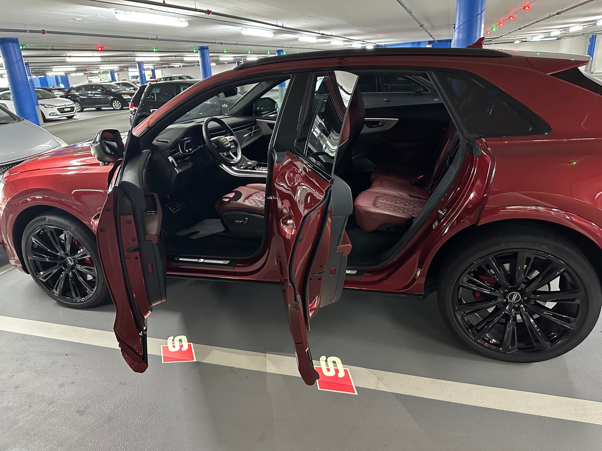 AUDI 4.0 V8 TFSI quattro T-Tronic-image-2