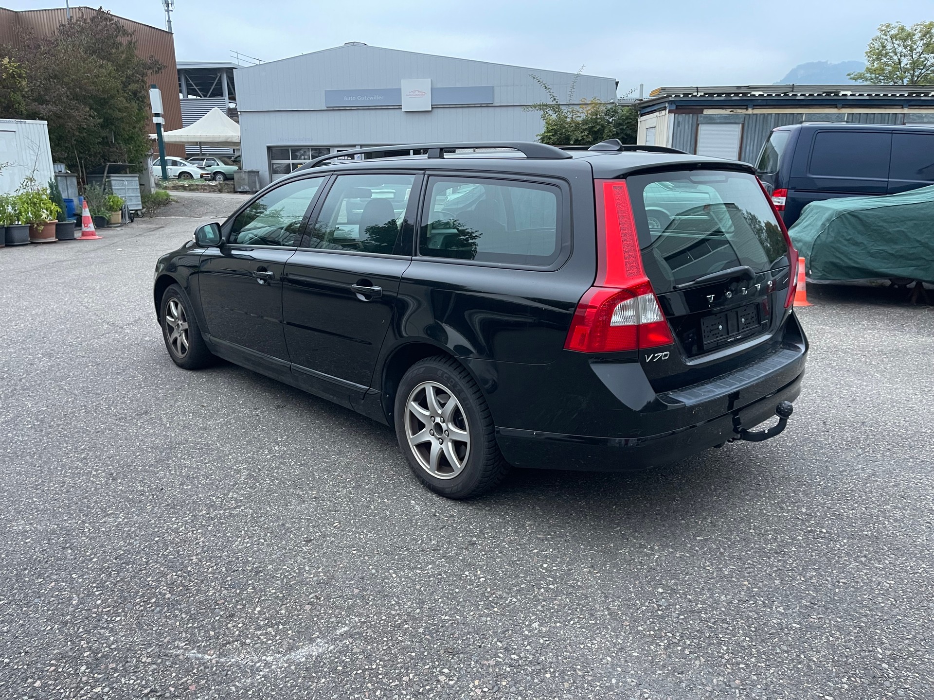 VOLVO V70 3.2 Momentum Geartronic-image-15