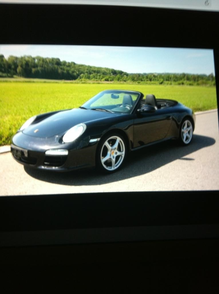 PORSCHE 911 Cabrio Carrera 4S-image-2